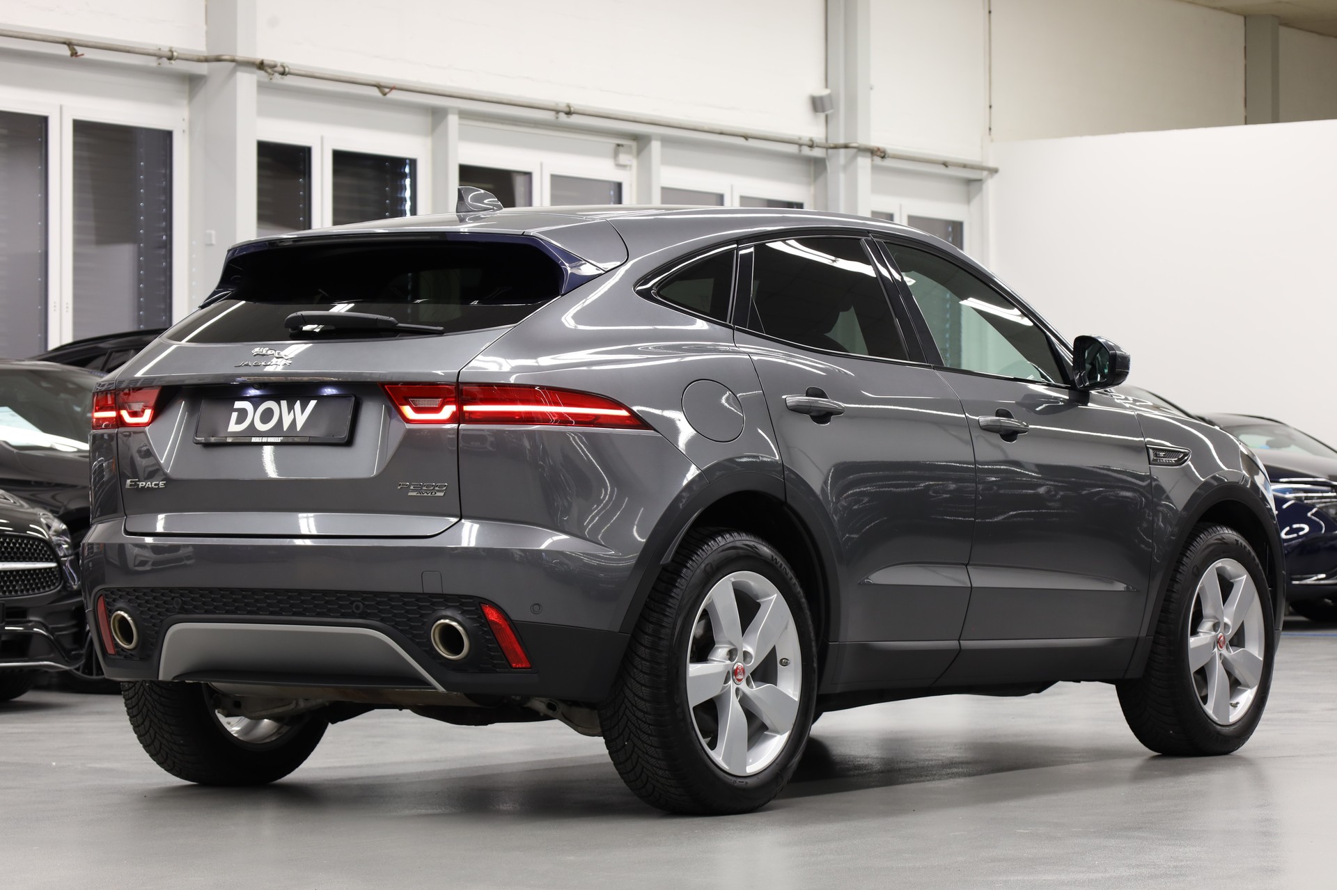 JAGUAR E-Pace 2.0 T 200 S AWD-image-5