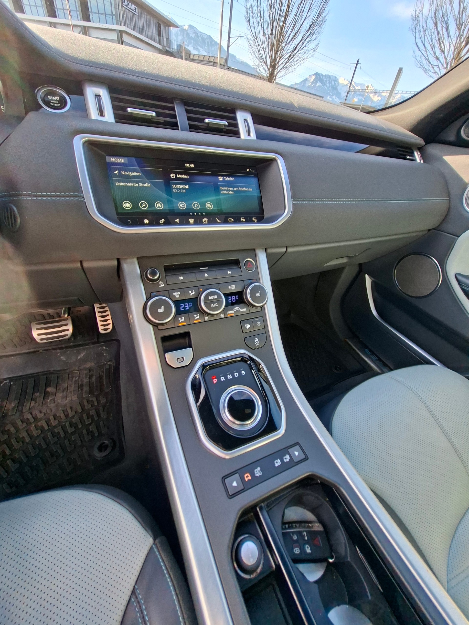 LAND ROVER Range Rover Evoque 2.0 TD4 HSE AT9-image-7