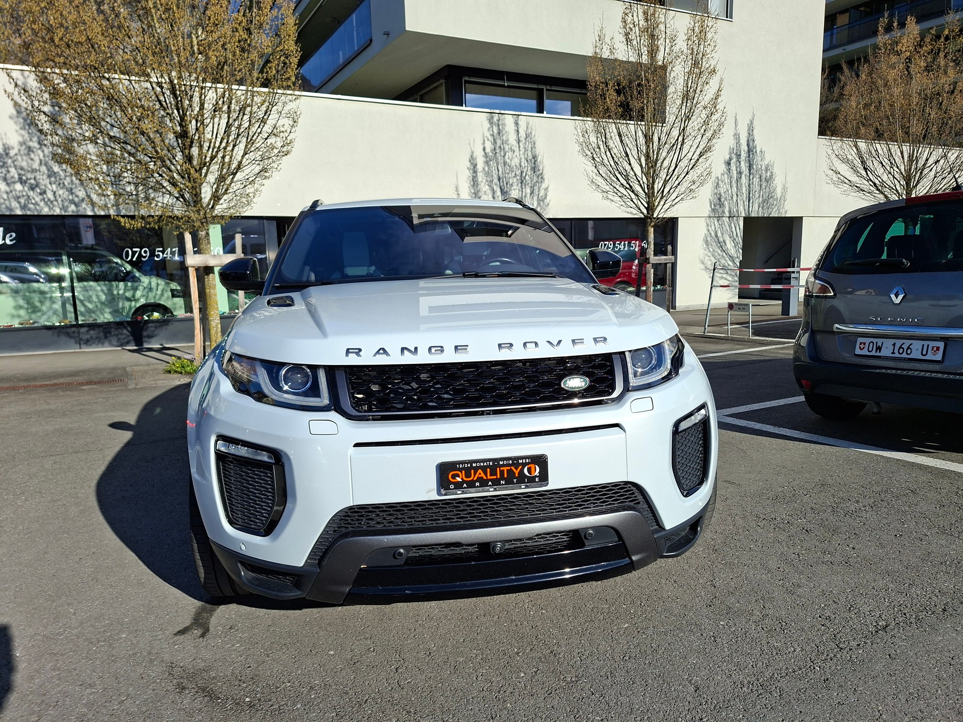 LAND ROVER Range Rover Evoque 2.0 TD4 HSE AT9-image-2