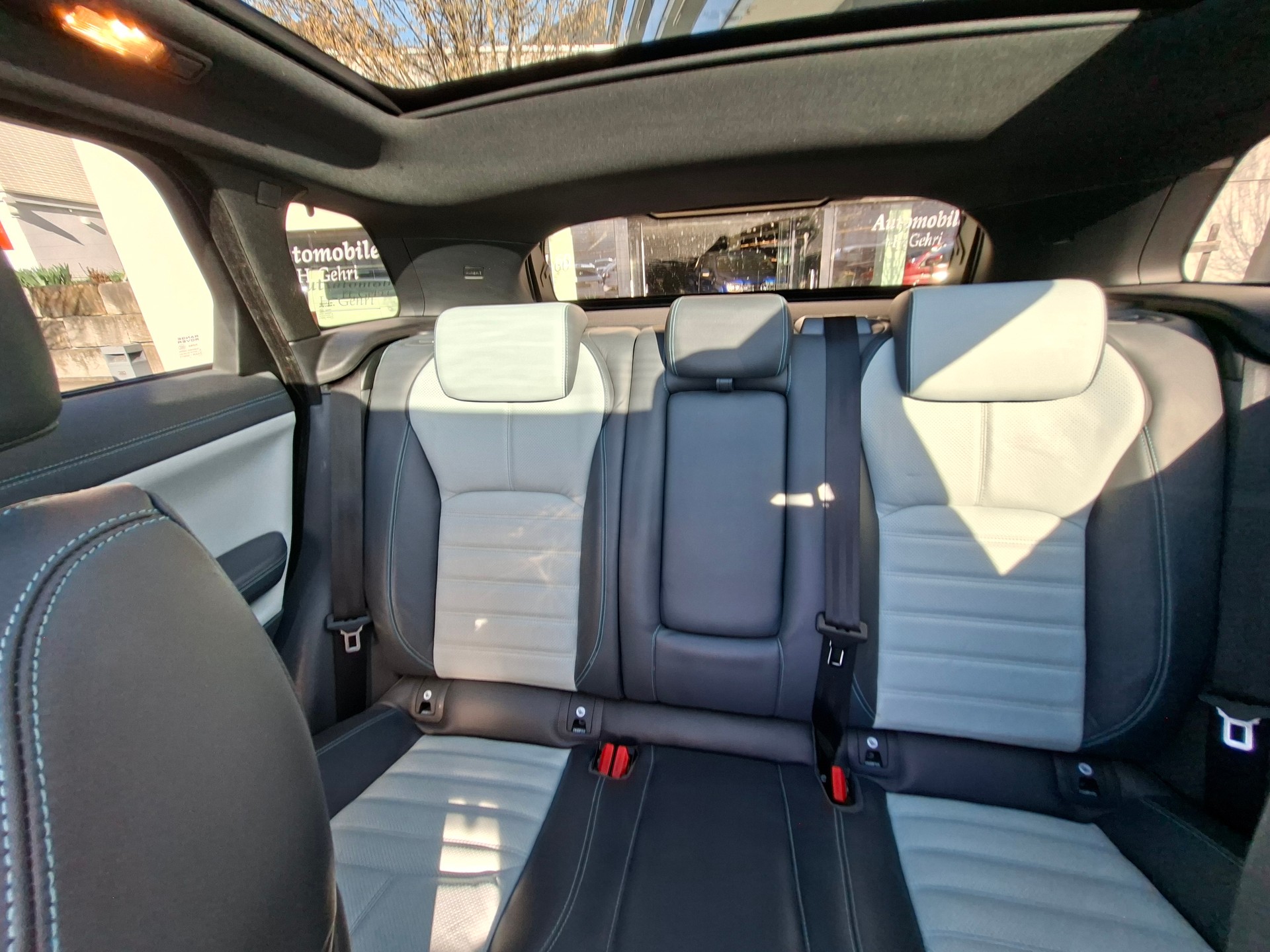 LAND ROVER Range Rover Evoque 2.0 TD4 HSE AT9-image-10