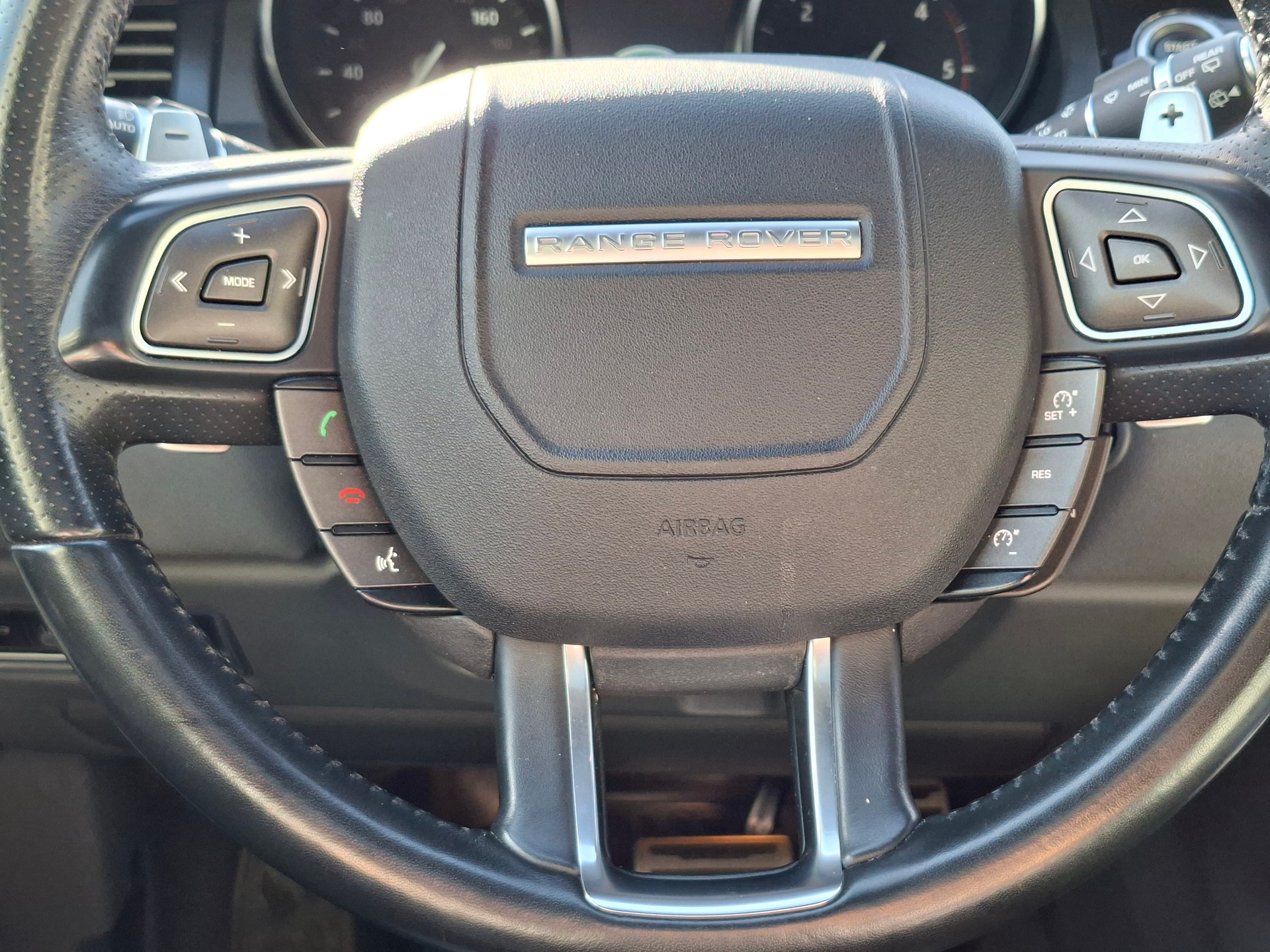 LAND ROVER Range Rover Evoque 2.0 TD4 HSE AT9-image-6