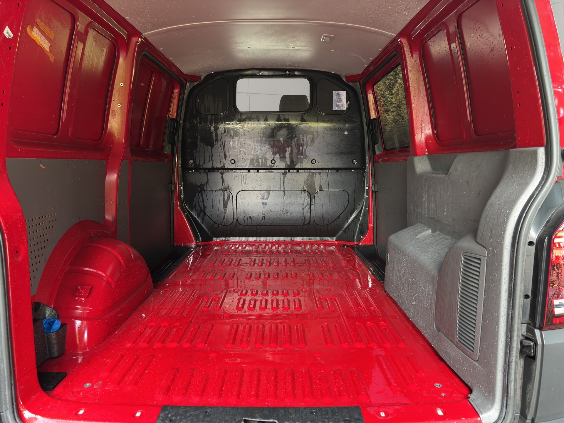 VW T6.1 2.0 TDI-image-14