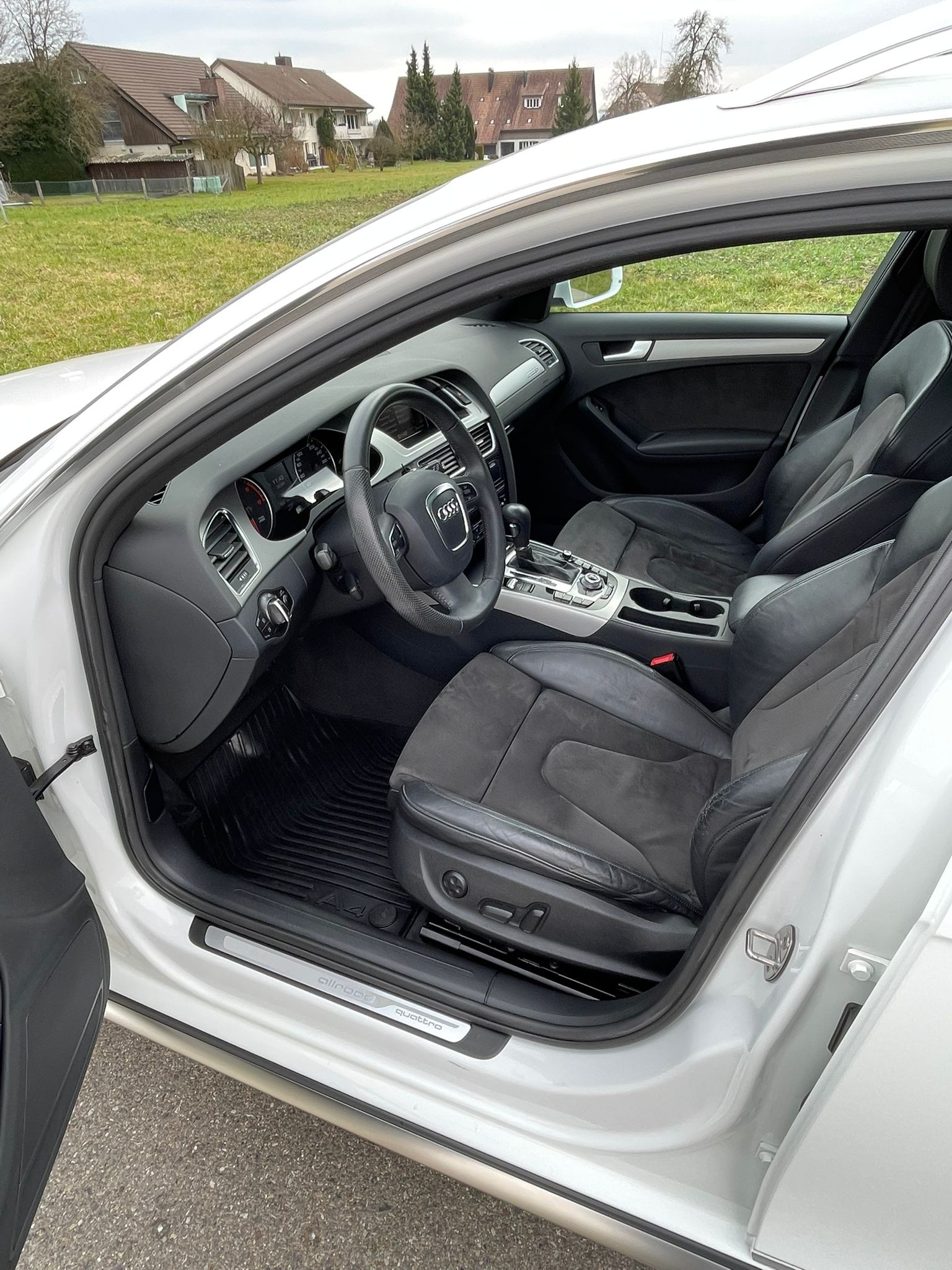 AUDI A4 ALLROAD-image-6