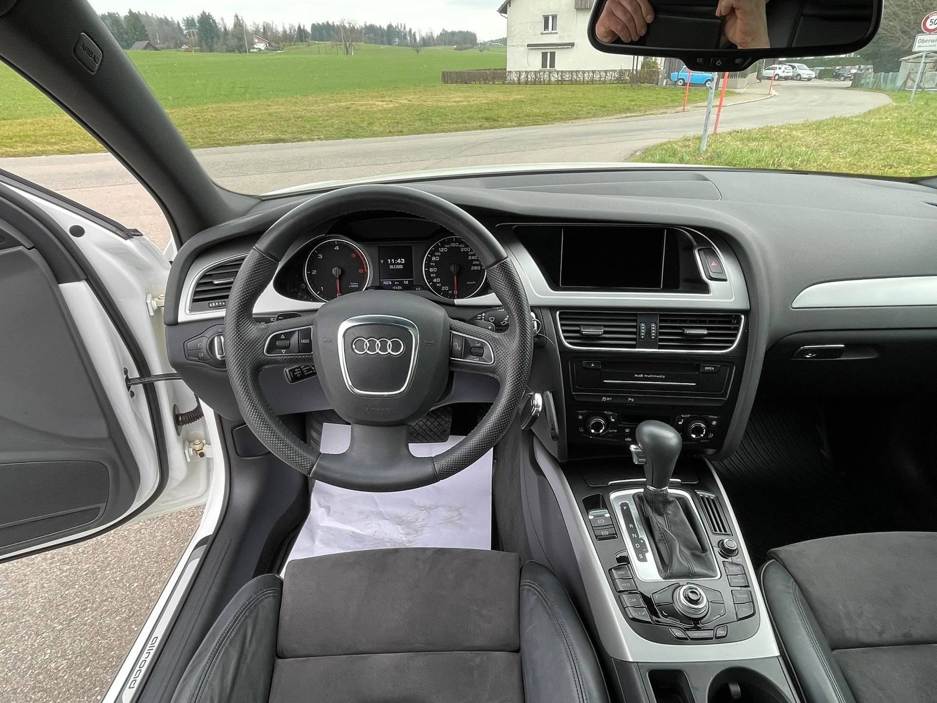 AUDI A4 ALLROAD-image-7
