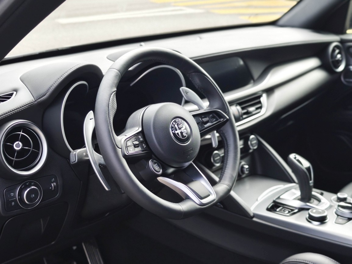 ALFA ROMEO Stelvio 2.0 Q4 280 Veloce Pack Tow Hook-image-4