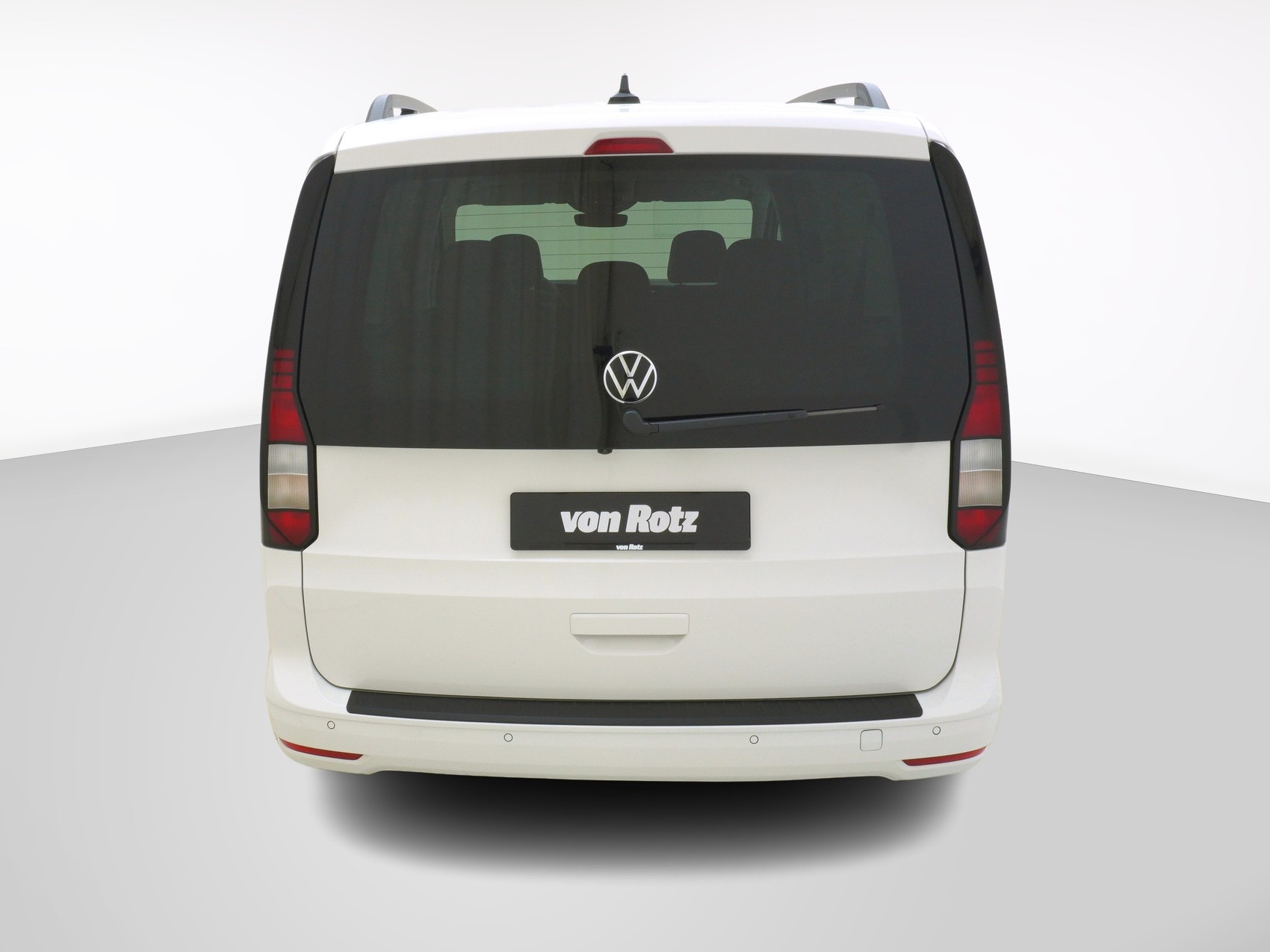VW Caddy Maxi Outdoor 2.0 TDI 4Motion-image-2