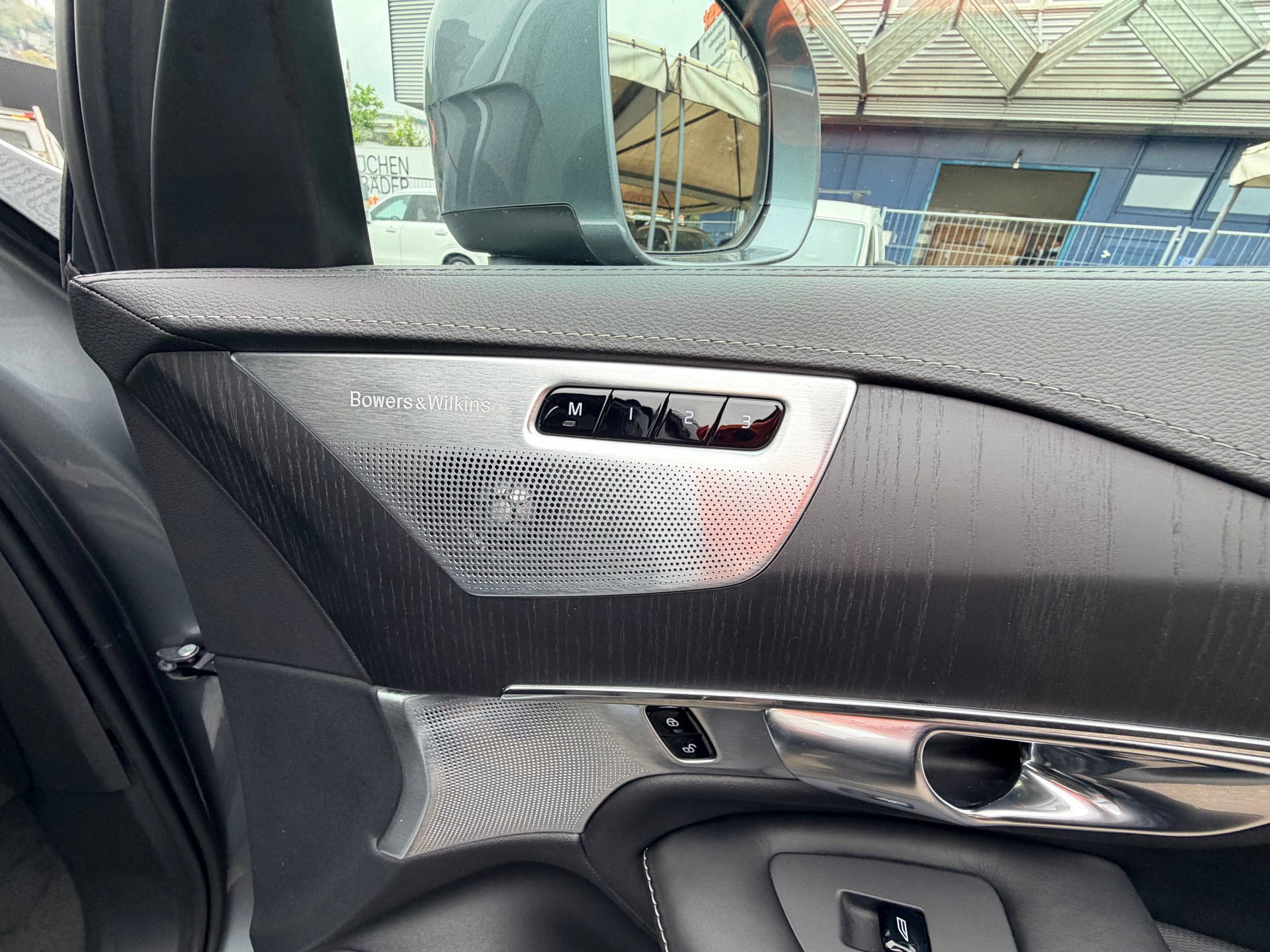 VOLVO XC90 T8 eAWD Inscription Expression Geartronic-image-10