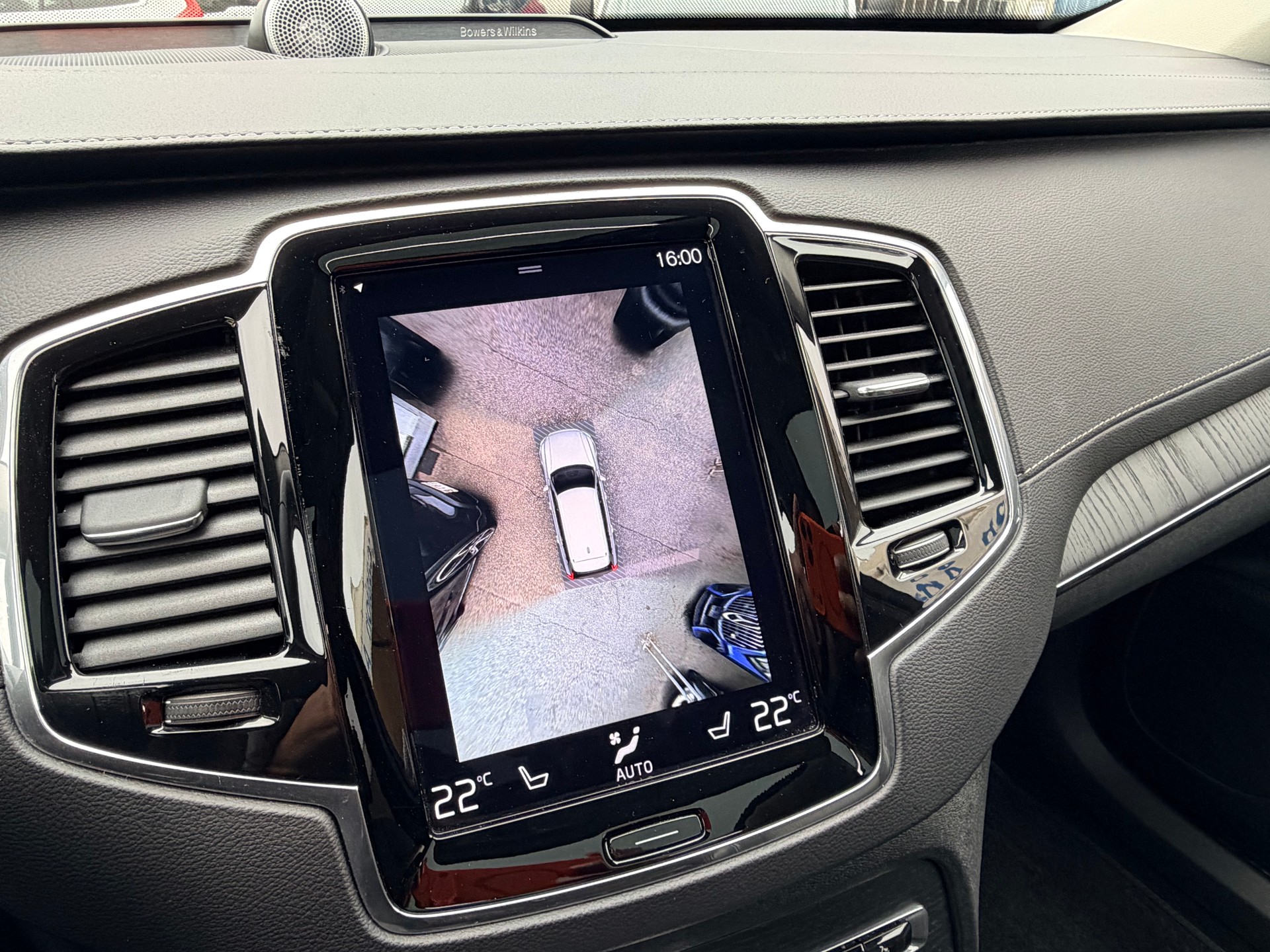 VOLVO XC90 T8 eAWD Inscription Expression Geartronic-image-15