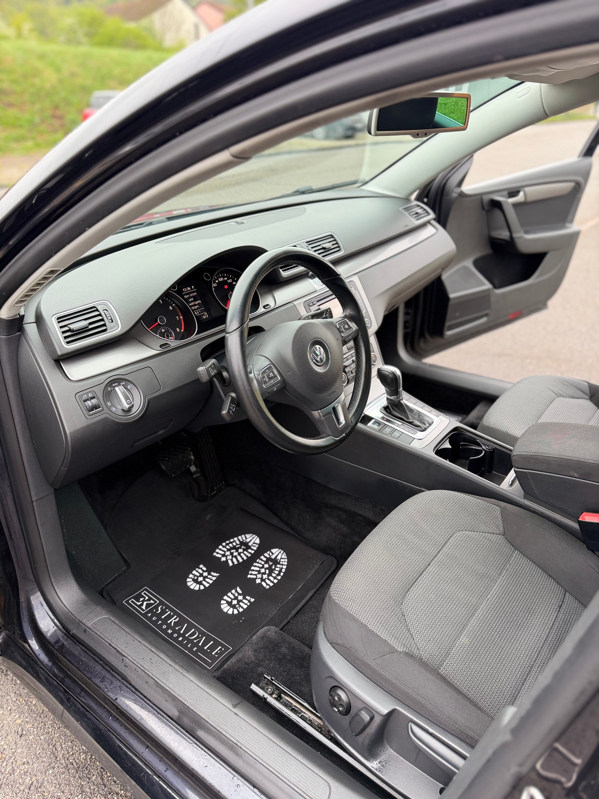 VW Passat Variant 1.8 TSI Highline DSG-image-11