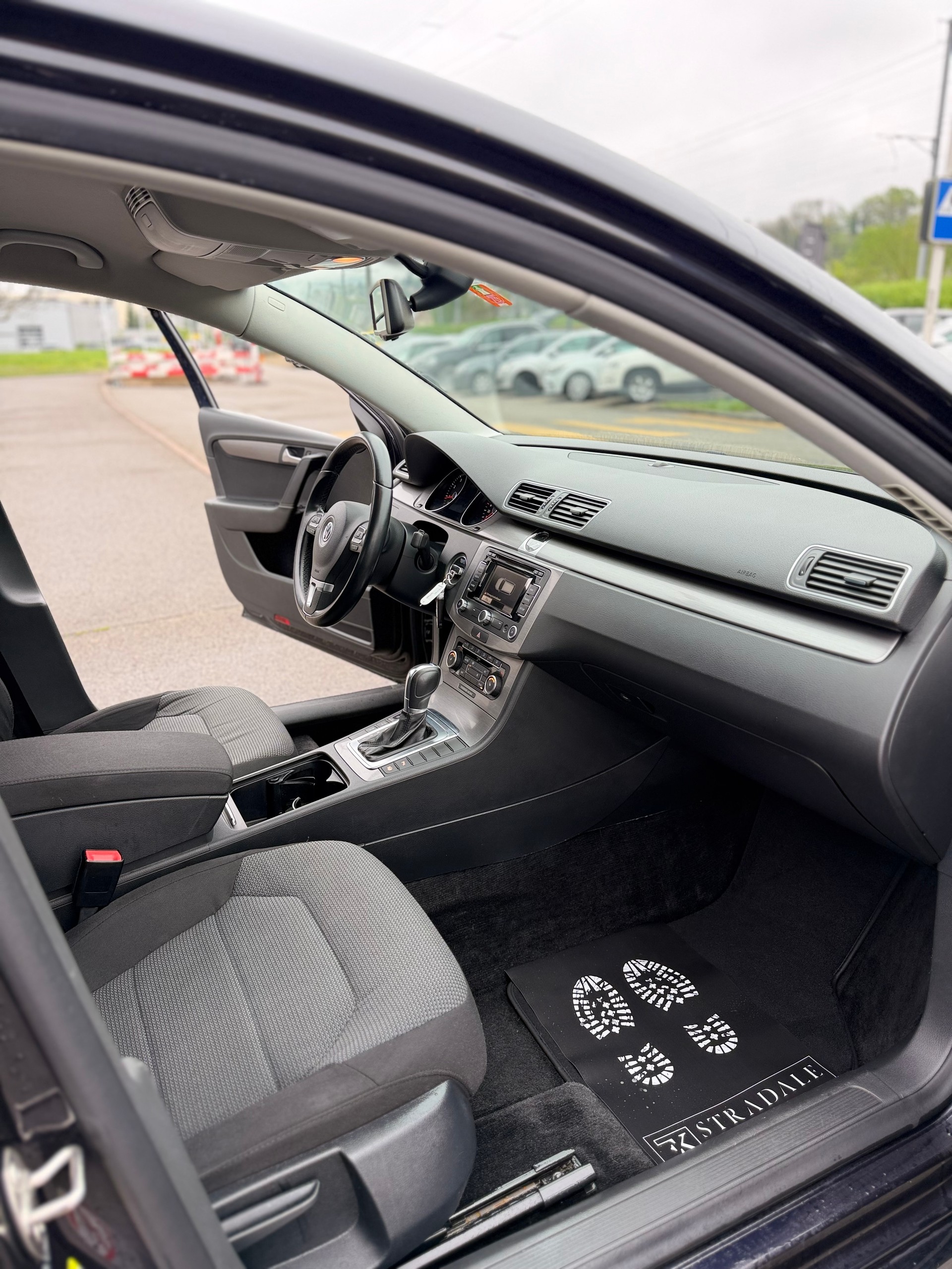 VW Passat Variant 1.8 TSI Highline DSG-image-12