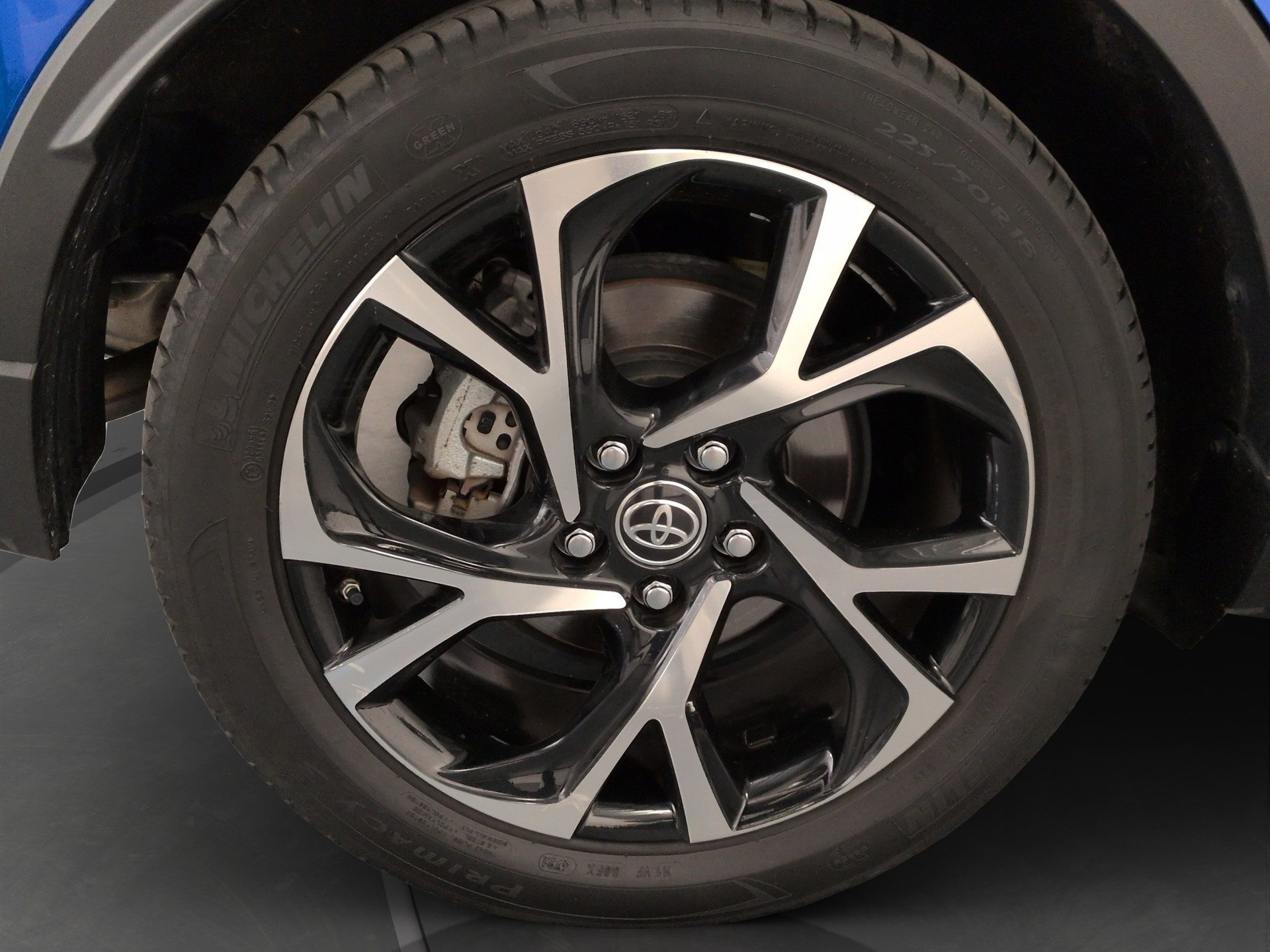 TOYOTA C-HR 1.8 HSD CVT Trend-image-25