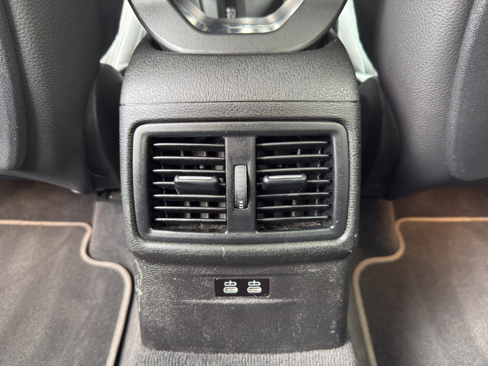 BMW X1 xDrive 18d Sport Line-image-21