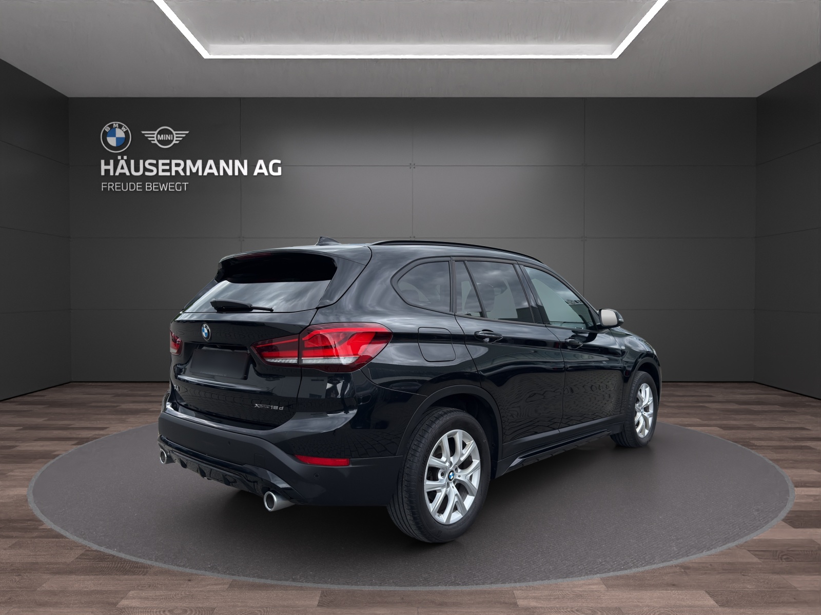 BMW X1 xDrive 18d Sport Line-image-4