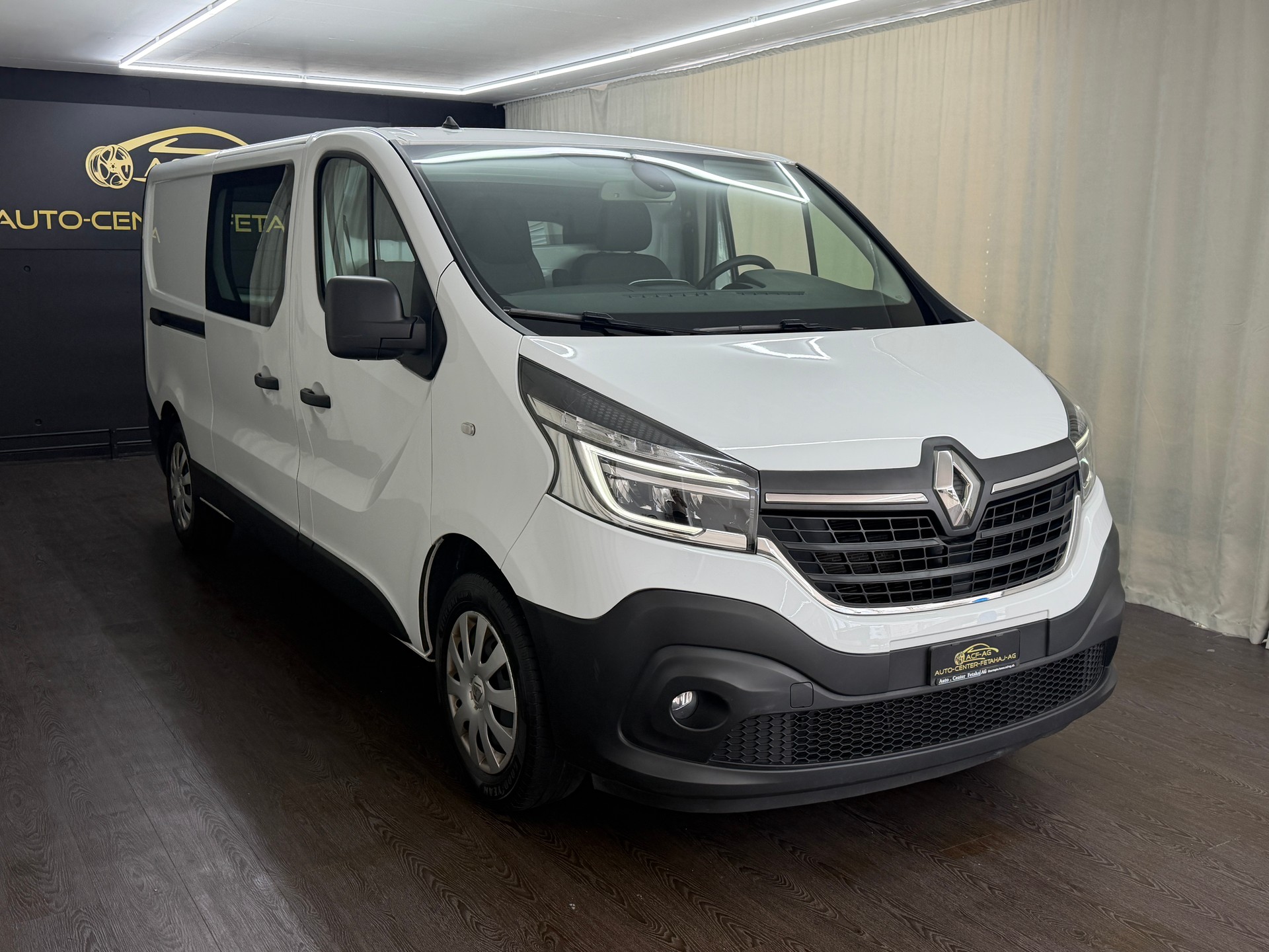 RENAULT Trafic 2.0 Energy dCi 120 3.0t Business L2H1-showroom-element-2