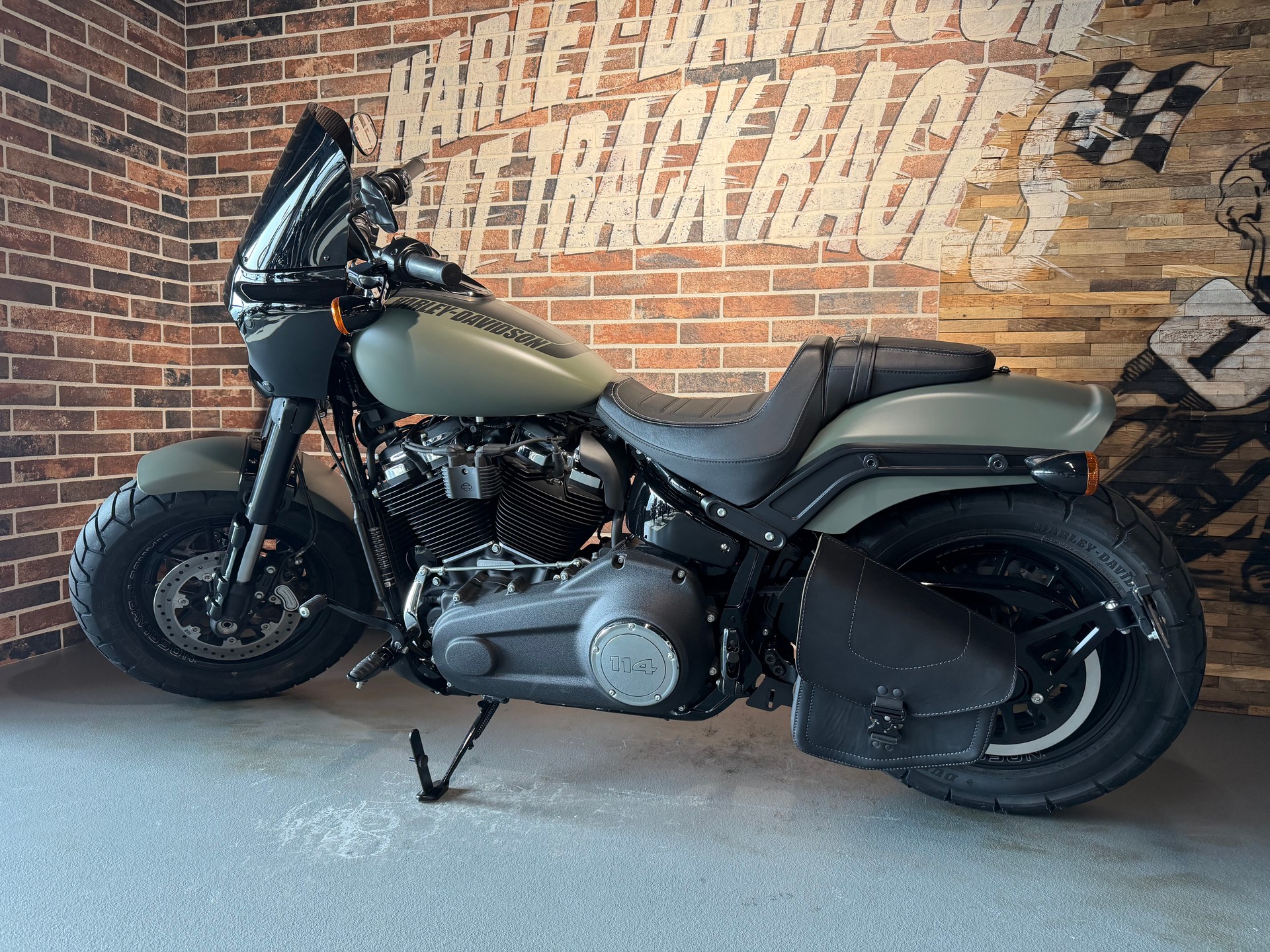 HARLEY-DAVIDSON FXFBS Fat Bob 114-image-2