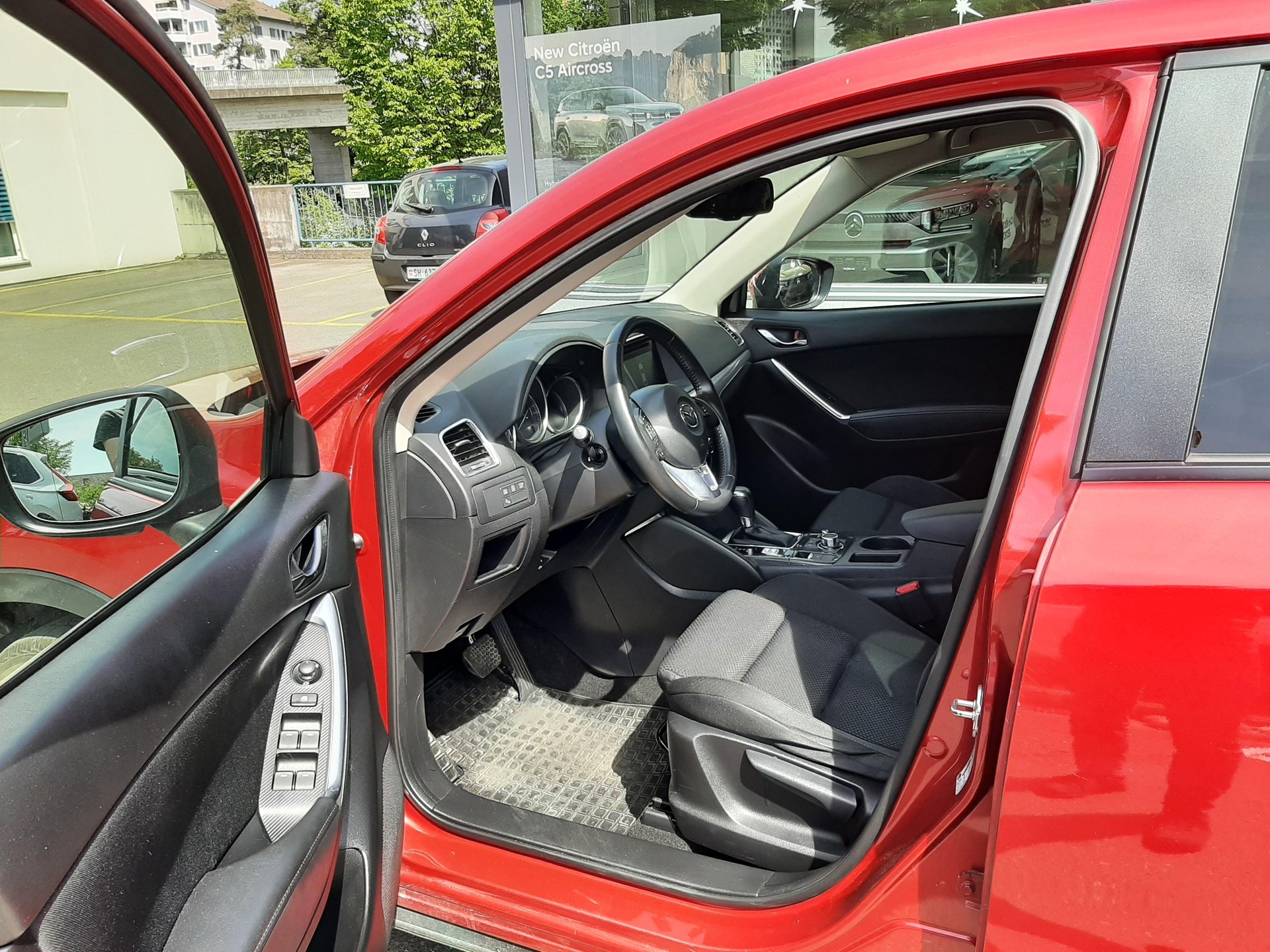 MAZDA CX-5 2.0 Ambition AWD-image-3
