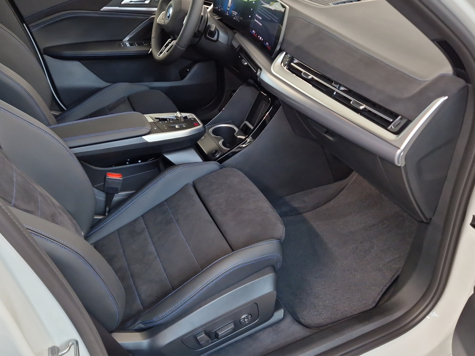 BMW X1 xDrive 30e M Sport-image-4