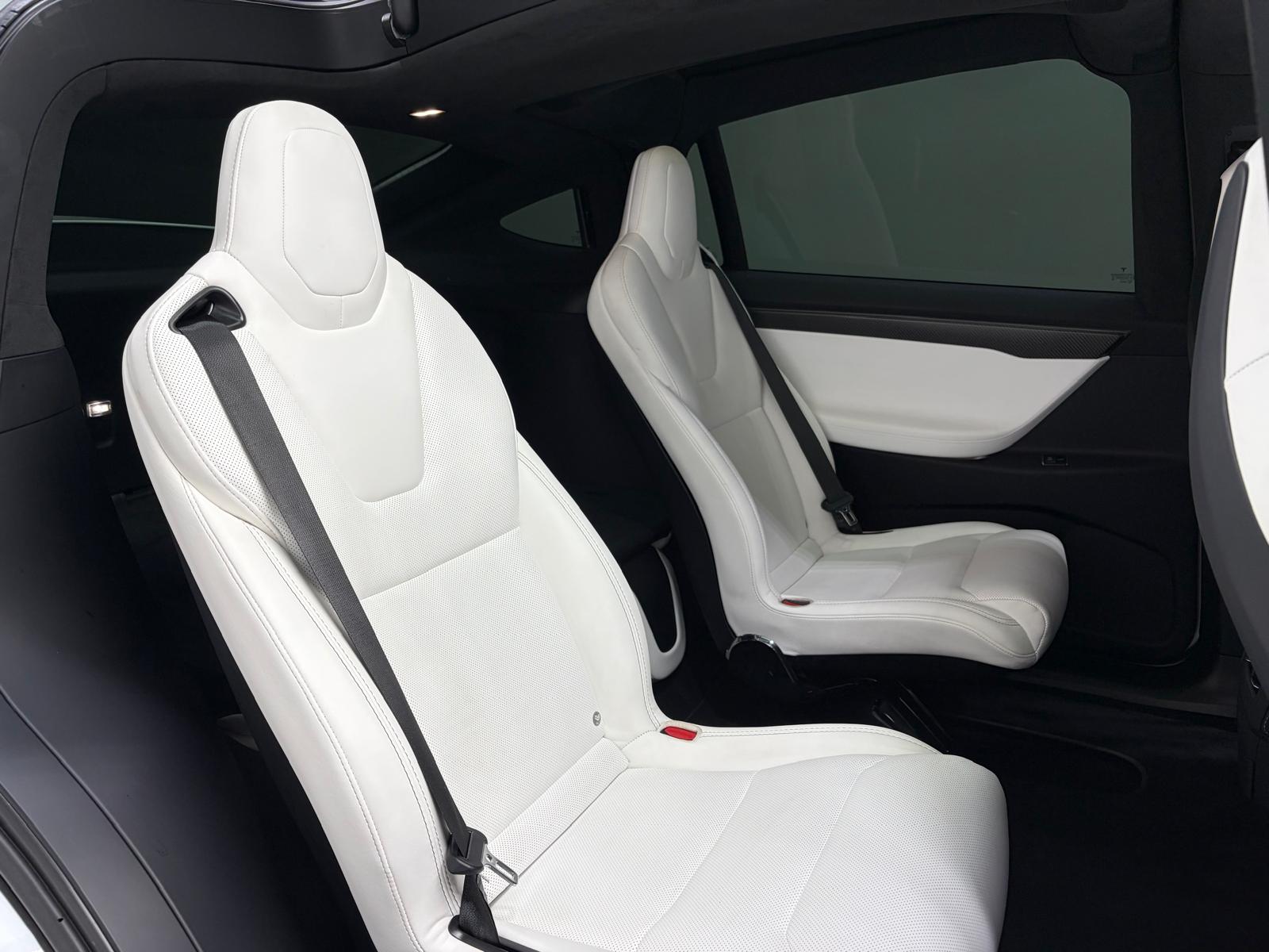 TESLA Model X 100 D Performance-image-17