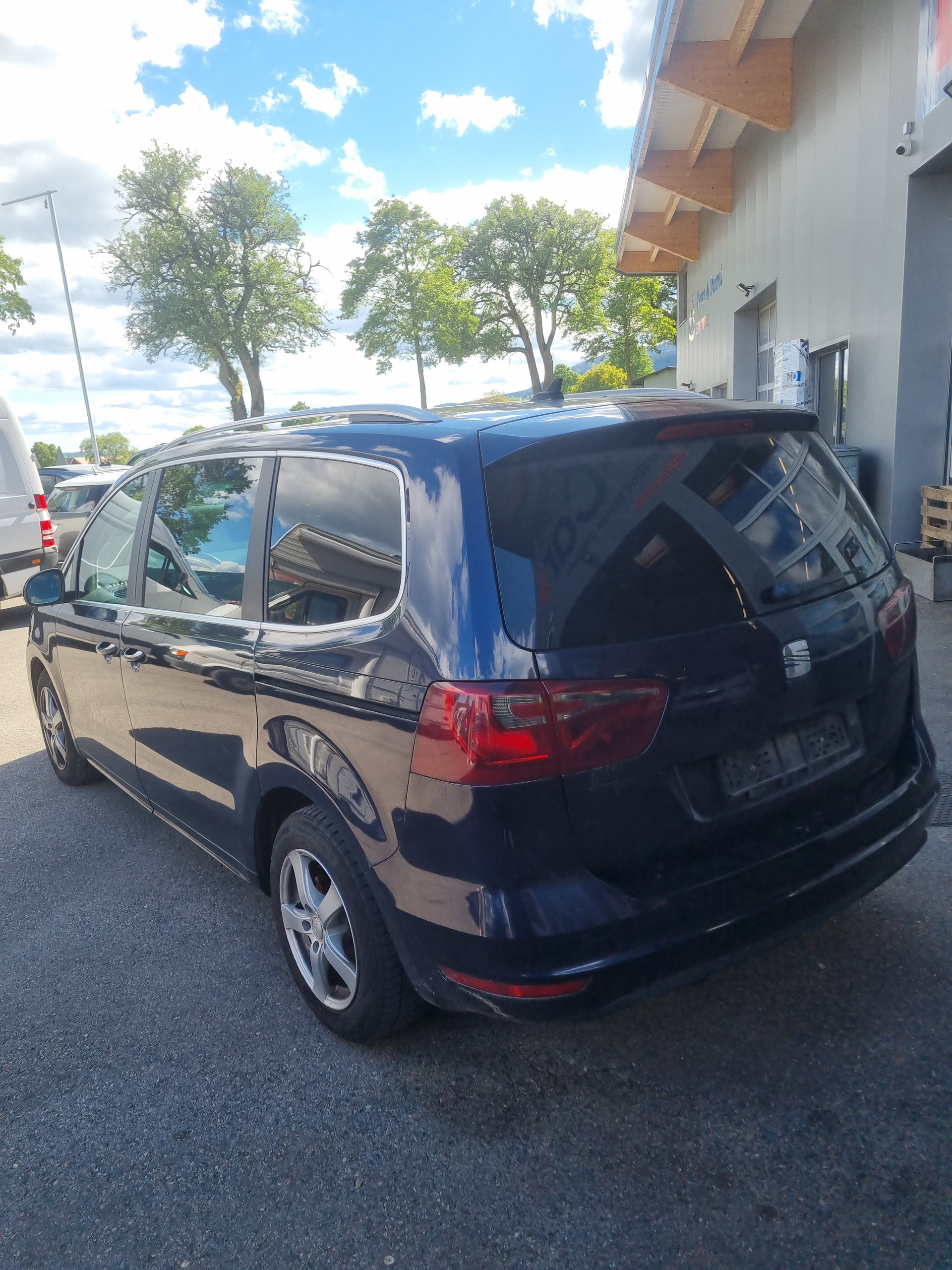SEAT ALHAMBRA-image-1