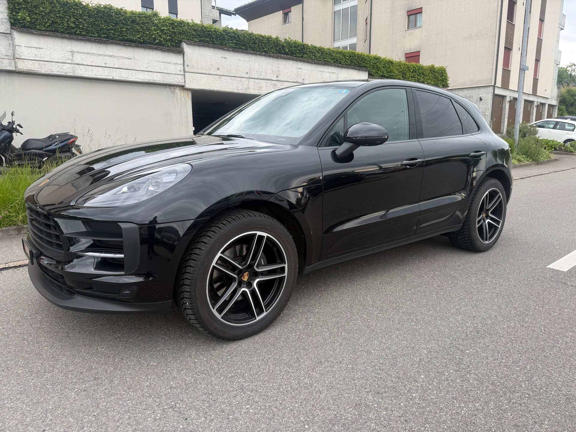 PORSCHE Macan PDK-image-2