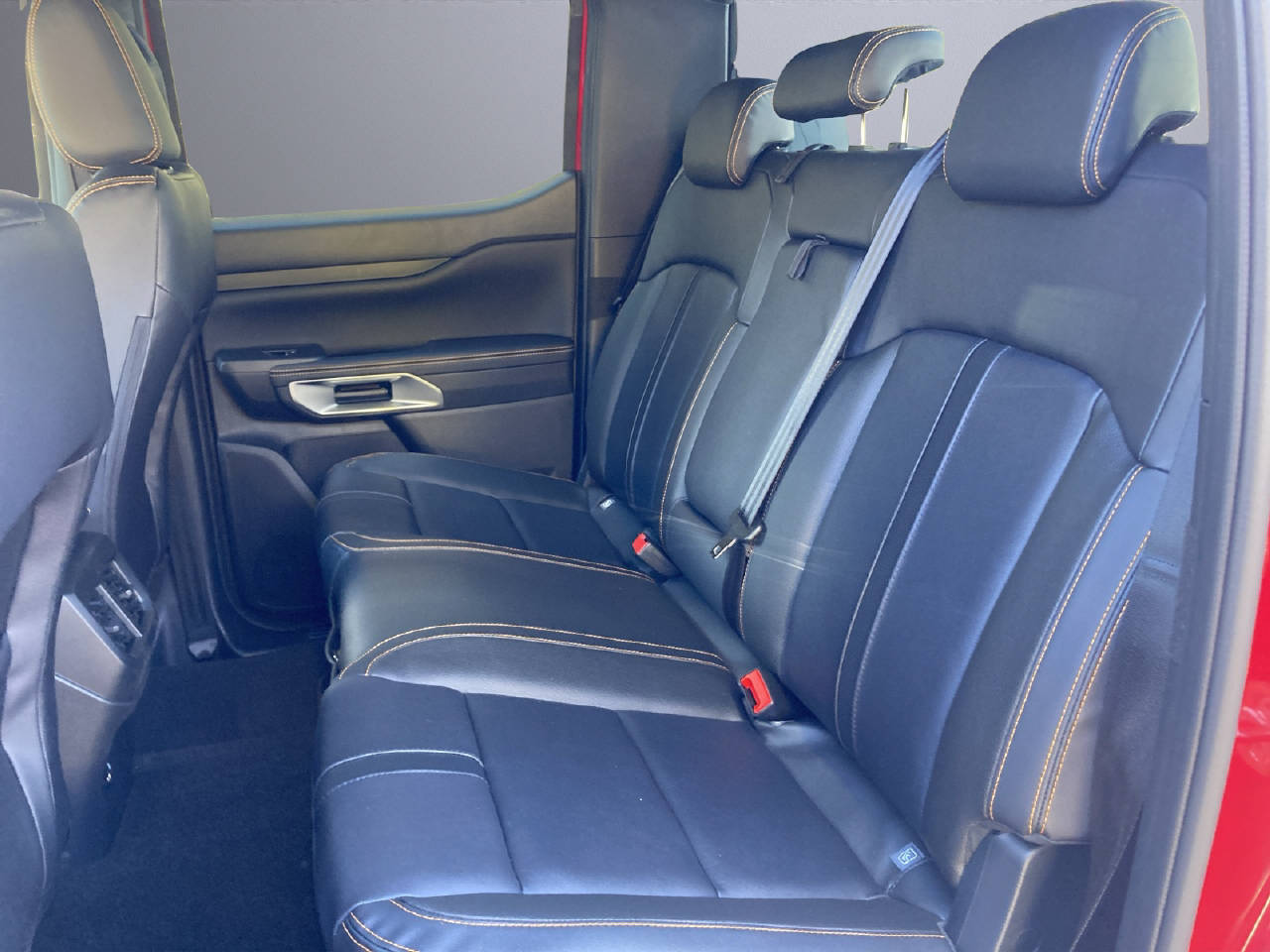 FORD Ranger DKab.Pick-up 2.3 EcoBoost 4x4 Wildtrak PHEV-image-4