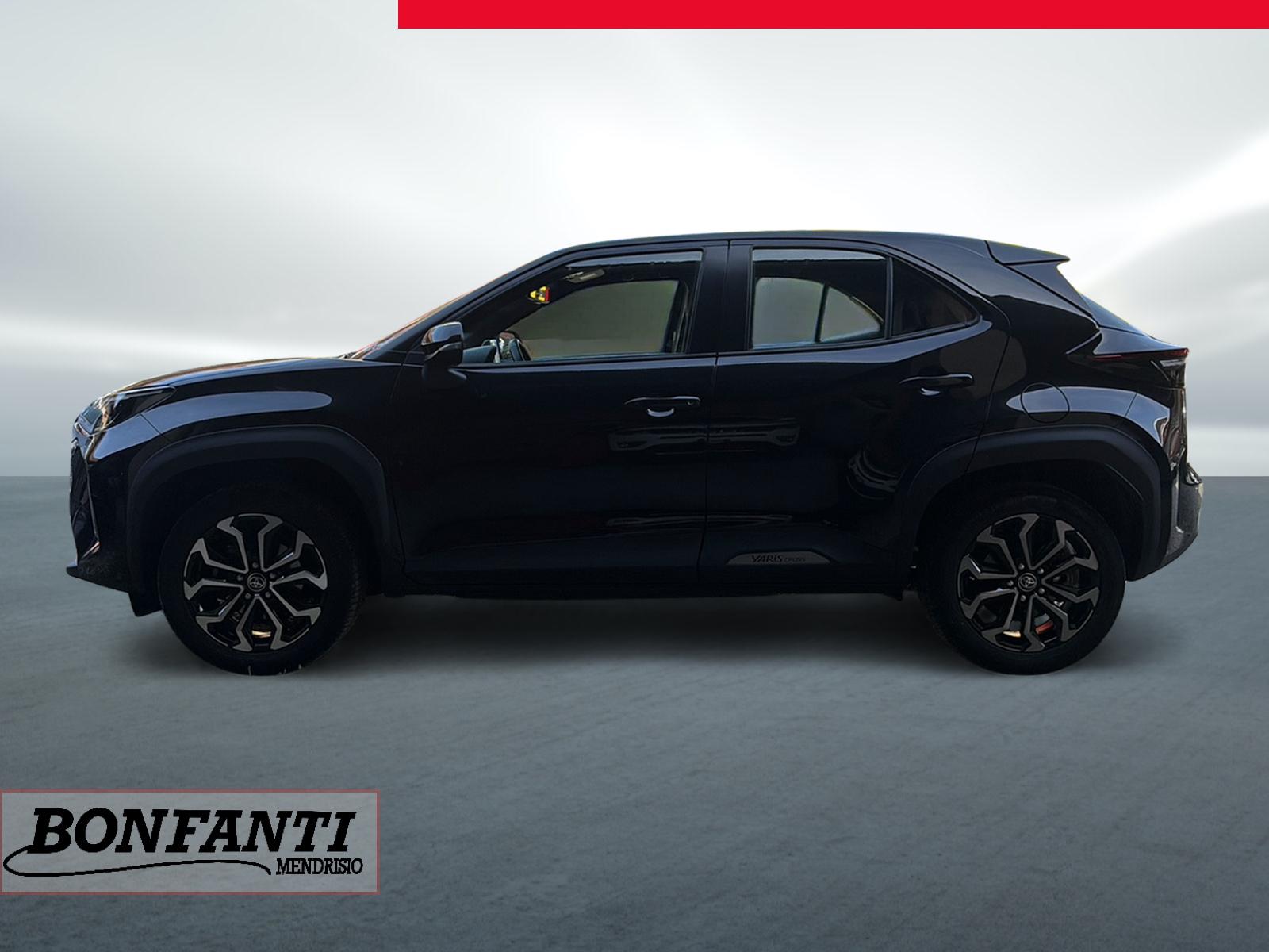 TOYOTA Yaris Cross 1.5 VVT-i HSD Trend AWD-i-image-2