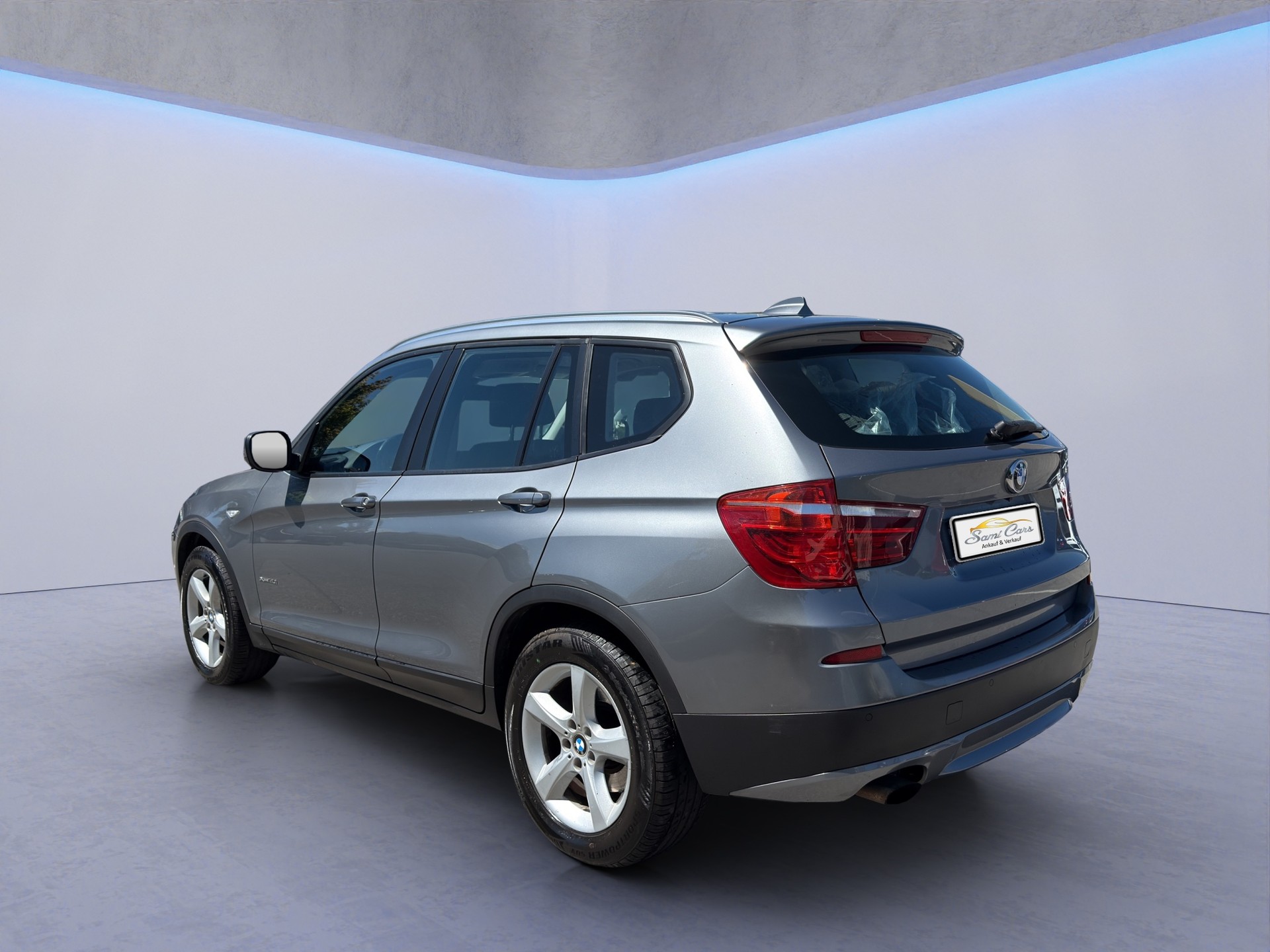 BMW X3 xDrive 20i Steptronic-showroom-element-3