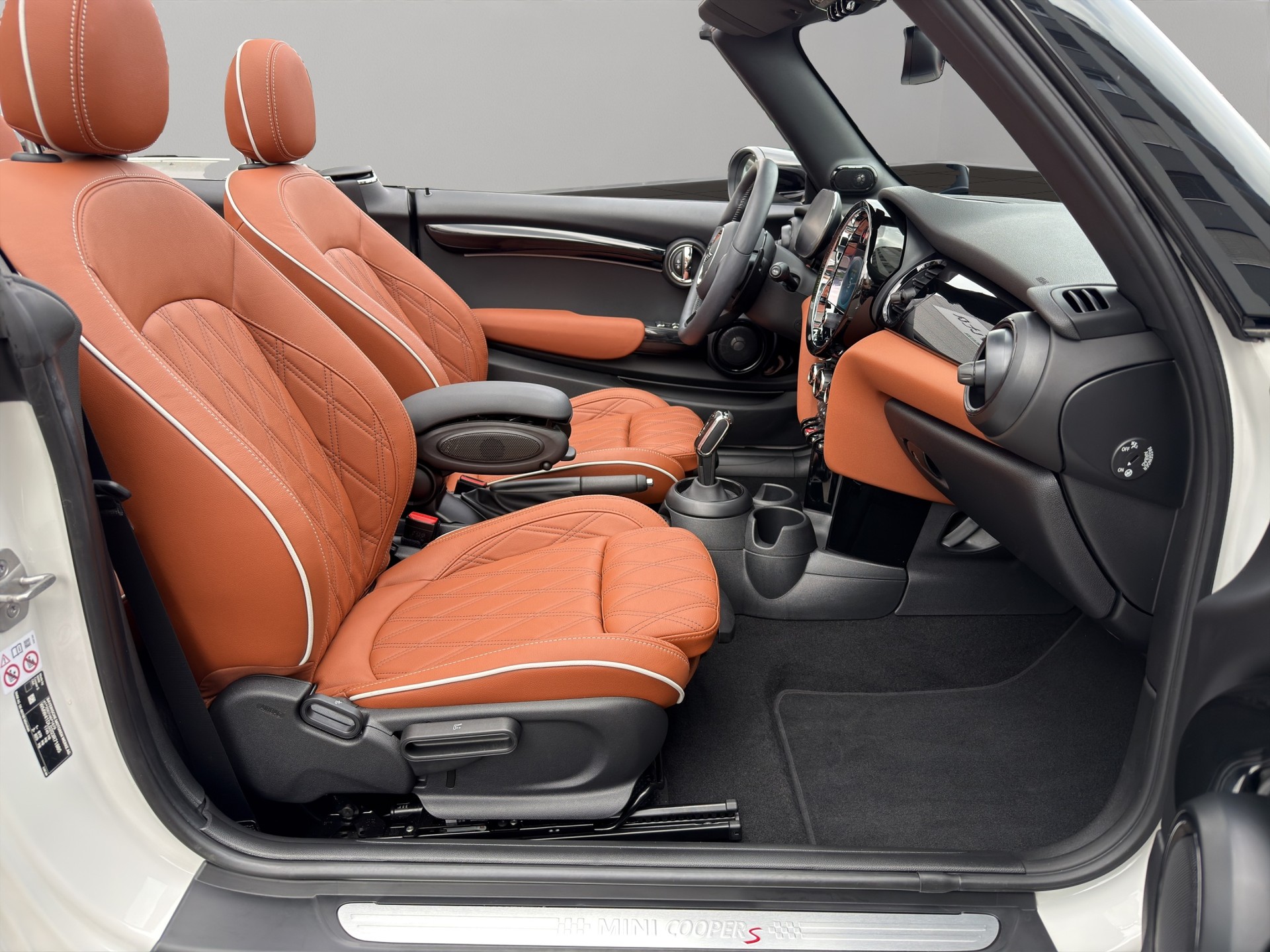 MINI Cooper S Cabriolet DKG-image-18