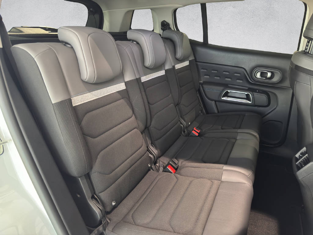 CITROEN C5 Aircross 1.6 Plug-in Hybrid Swiss Edition-image-12