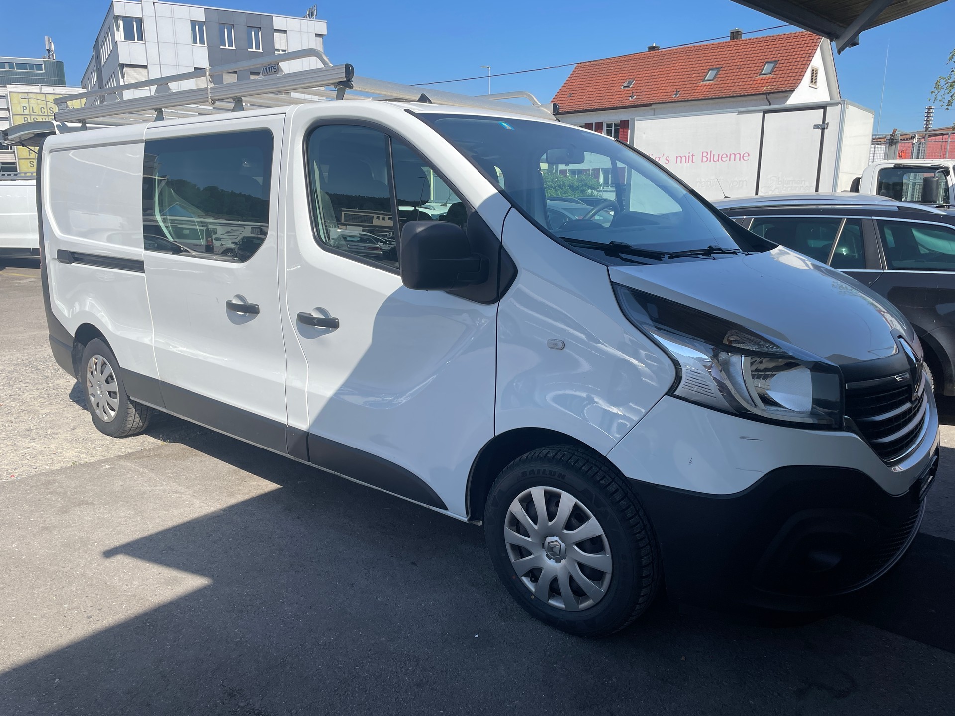 RENAULT Trafic 2.0 Energy dCi 120 3.0t Business L2H1-image-2