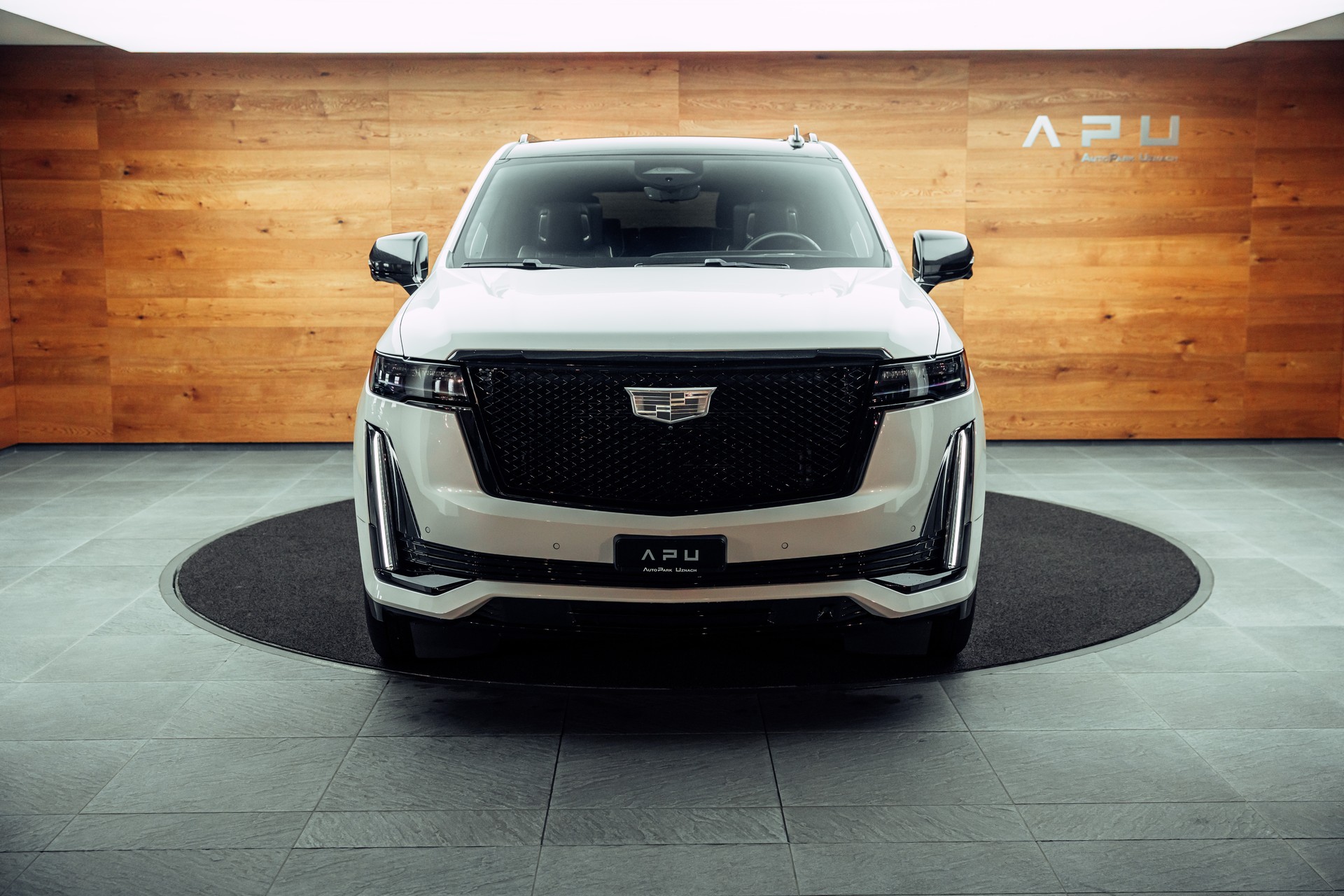 CADILLAC Escalade ESV-image-23