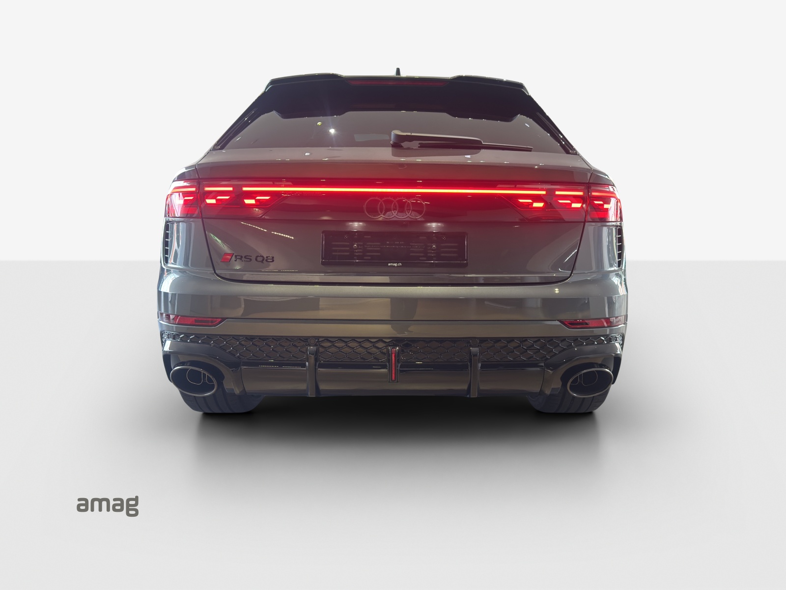AUDI RSQ8 performance quattro-showroom-element-3