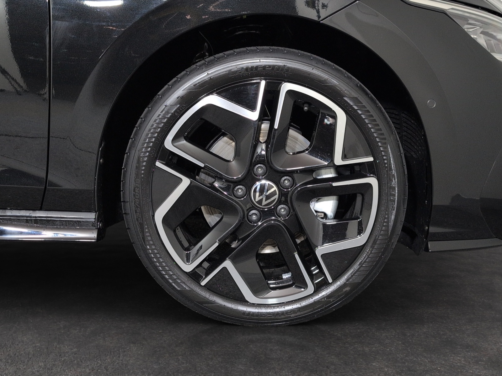 VW Golf 2.0 TSI R-Line DSG 4 Motion-image-4