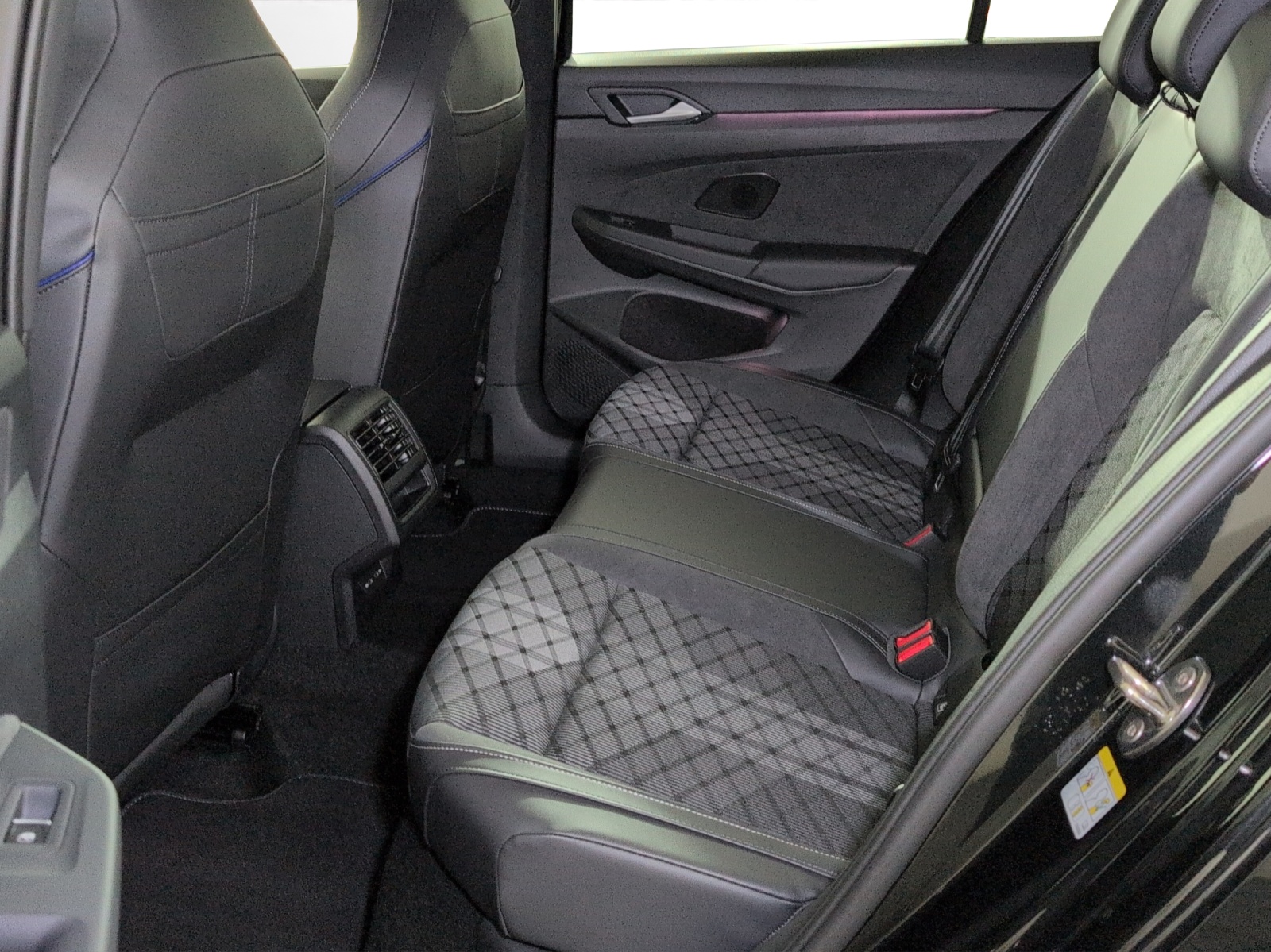 VW Golf 2.0 TSI R-Line DSG 4 Motion-image-7