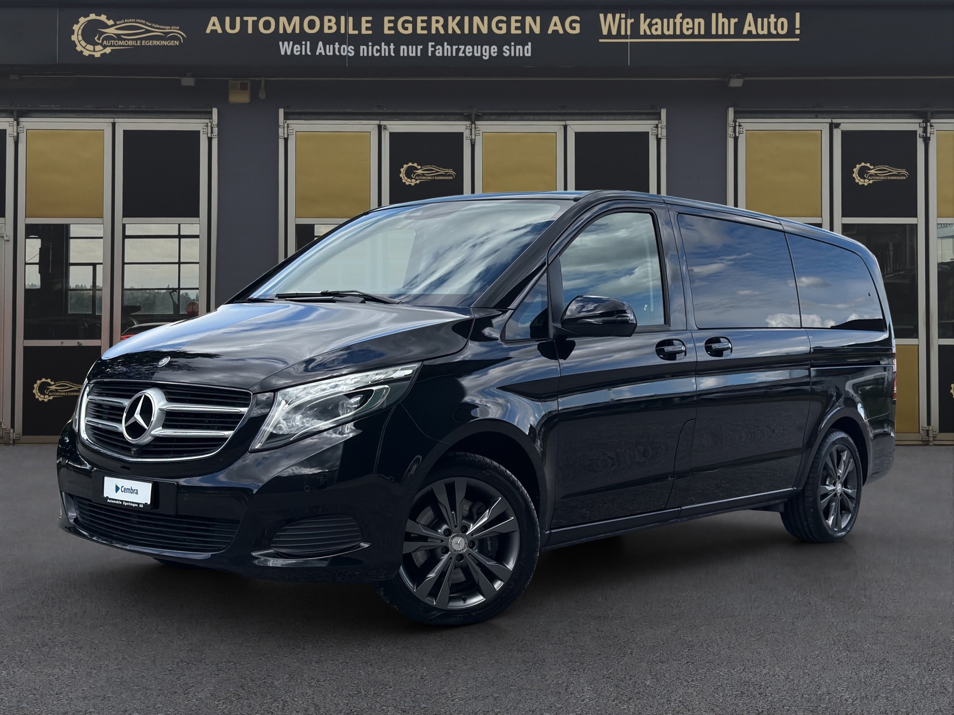 MERCEDES-BENZ V 220 d lang 4matic Van mit Rollstuhl-Rampe