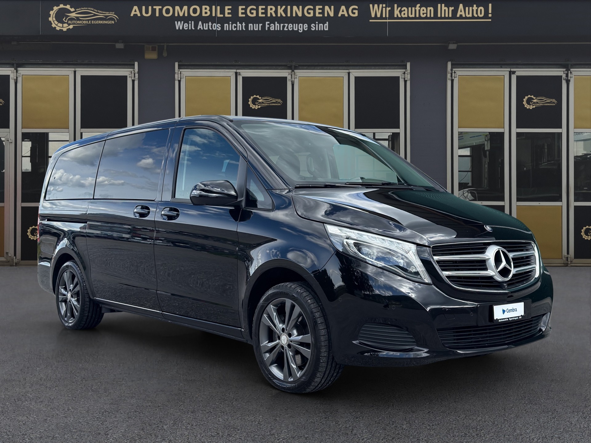 MERCEDES-BENZ V 220 d lang 4matic Van mit Rollstuhl-Rampe-showroom-element-2