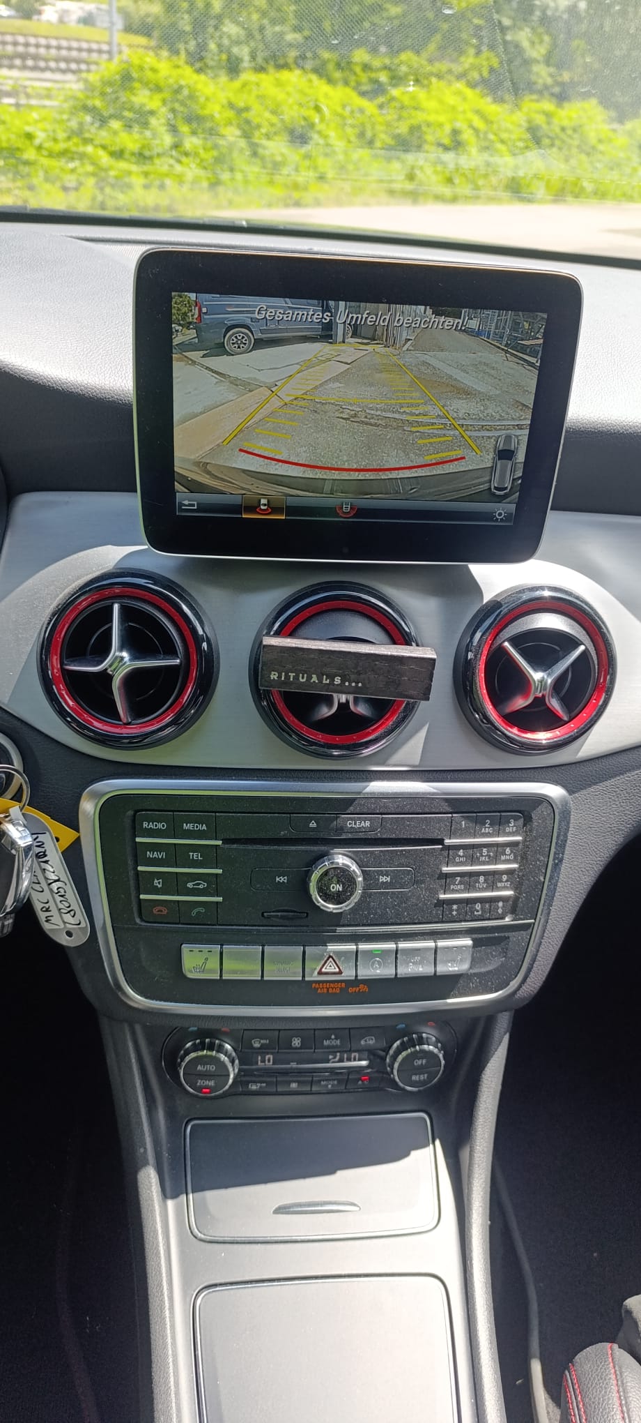 MERCEDES-BENZ CLA Shooting Brake 250 Sport 4Matic 7G-DCT-image-4