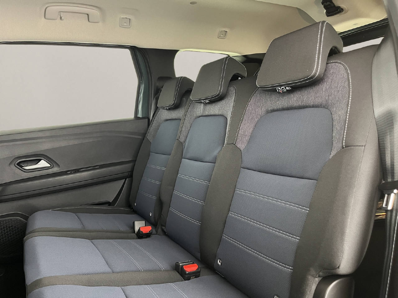 DACIA Jogger 1.8 Hybrid Journey-image-16