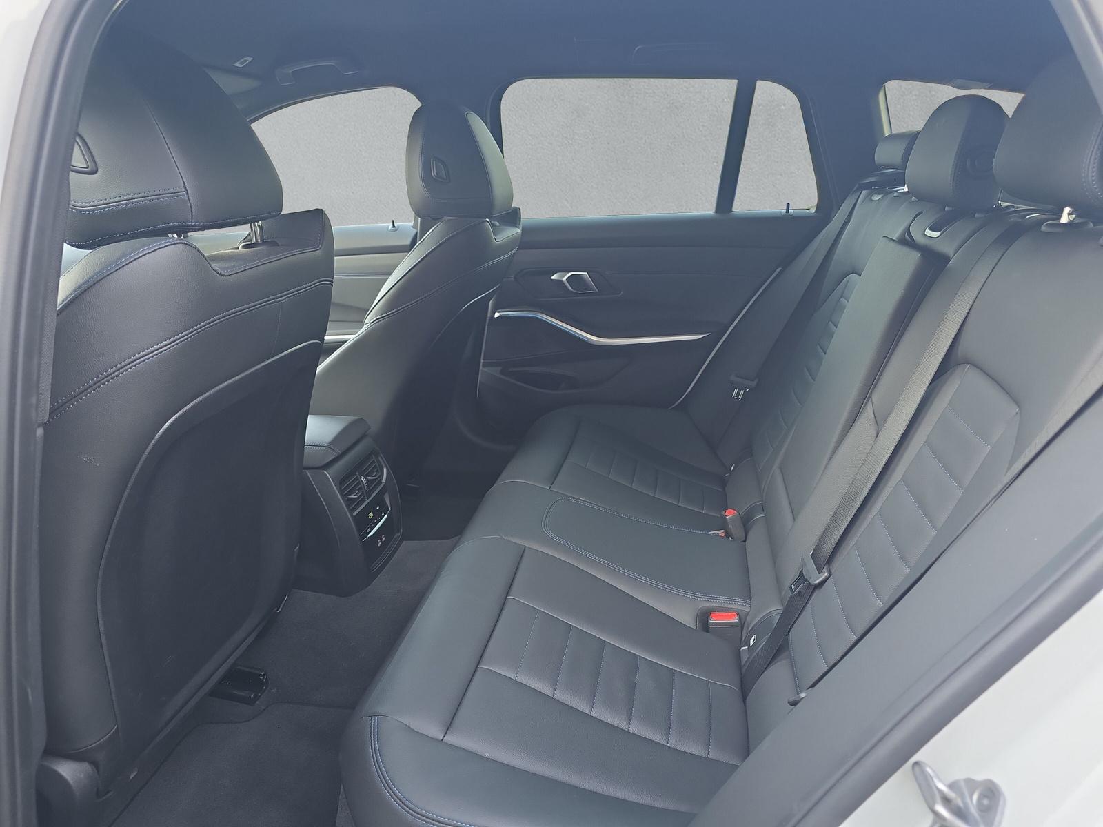 BMW 320d Touring xDrive G21 (CH) AHK ** Action de Leasing à 1.9% **-image-11