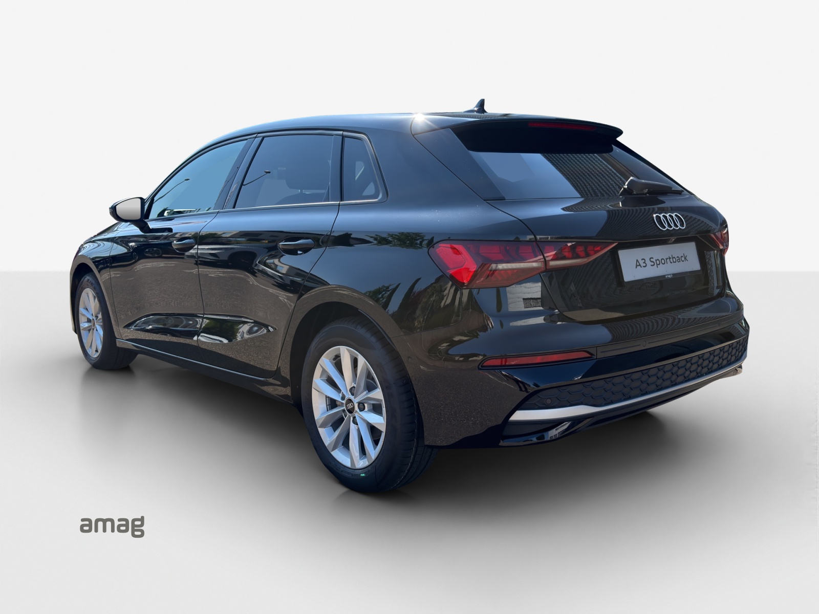 AUDI A3 Sportback TFSI 110 kW Attraction S tronic-showroom-element-2