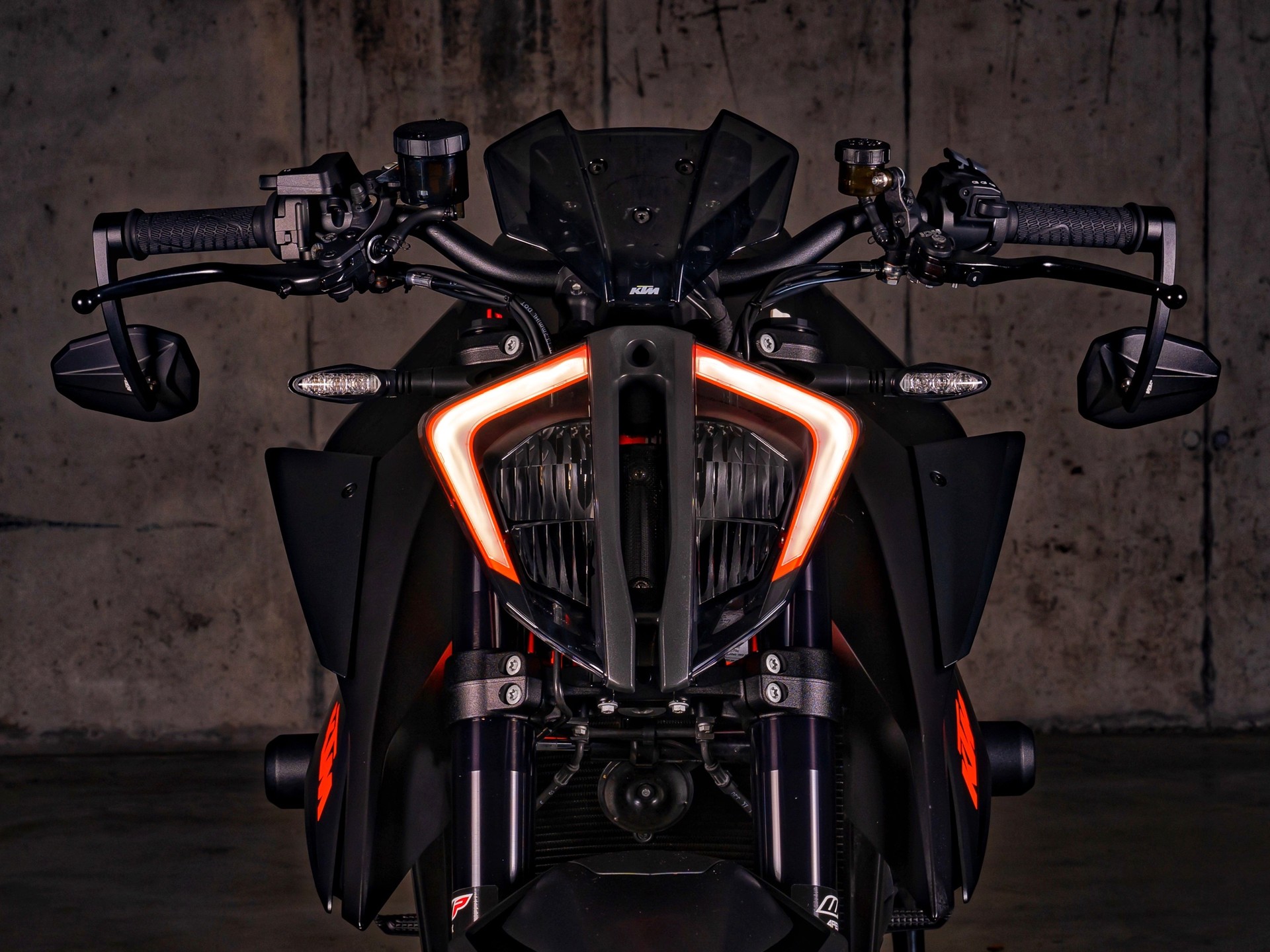 KTM 1290 Super Duke R-image-2