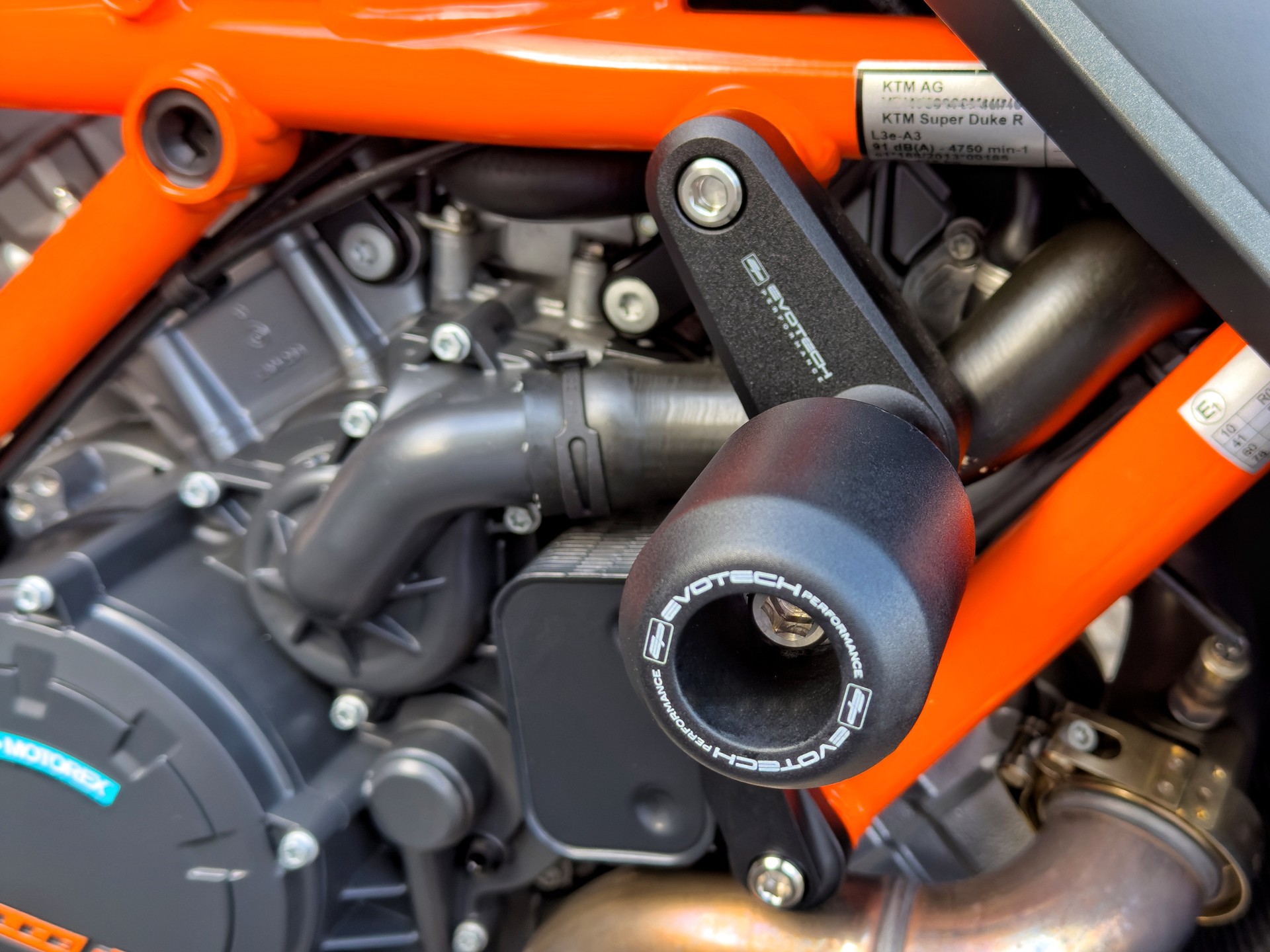 KTM 1290 Super Duke R-image-3