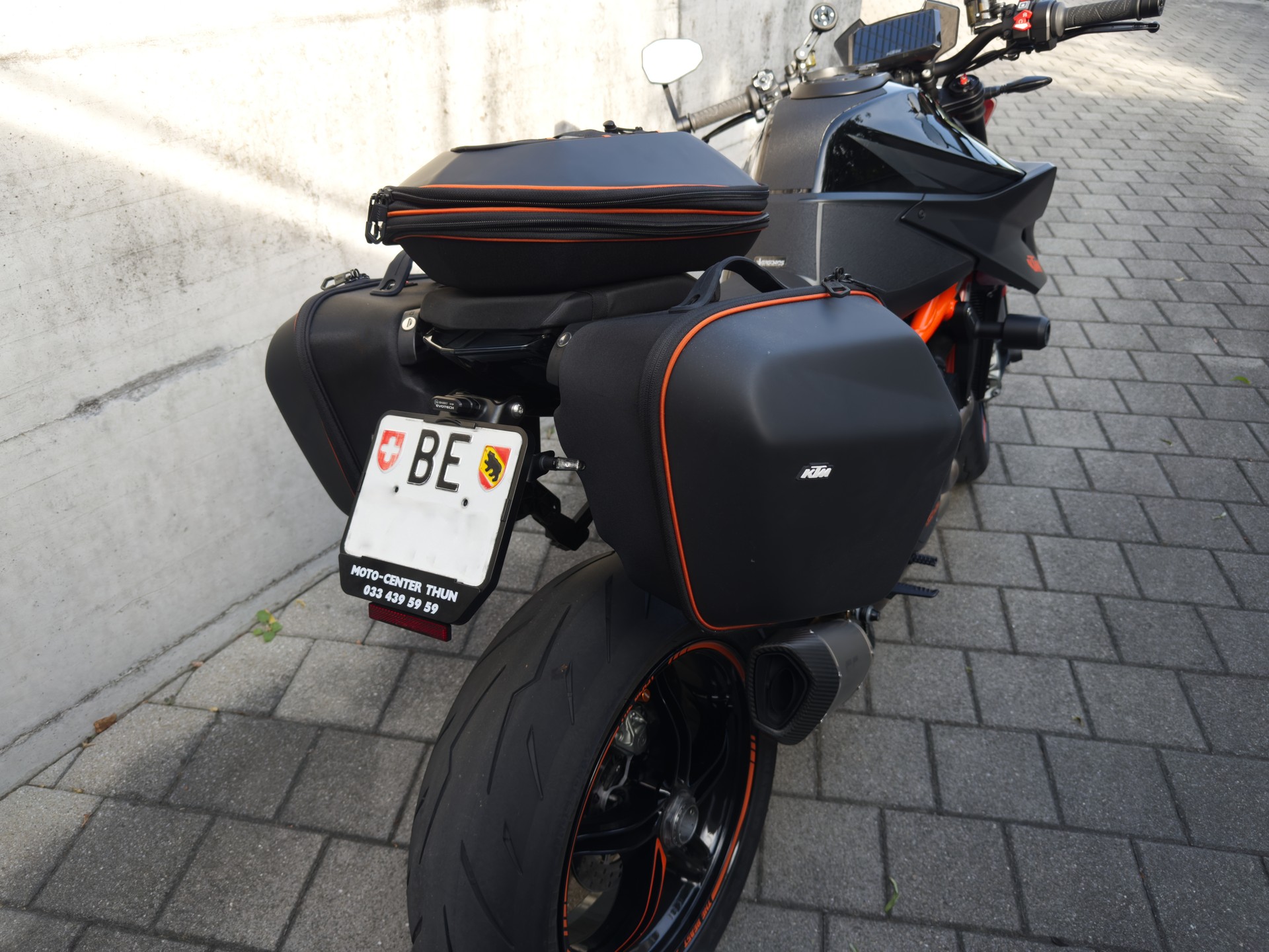 KTM 1290 Super Duke R-image-8