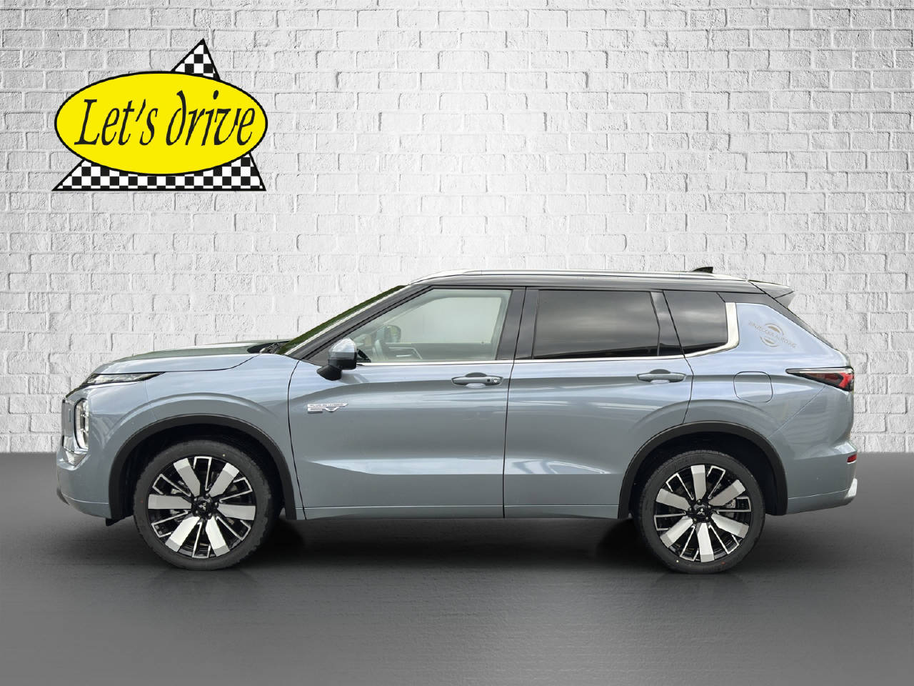 MITSUBISHI Outlander 2.4 PHEV Instyle 4x4-showroom-element-2