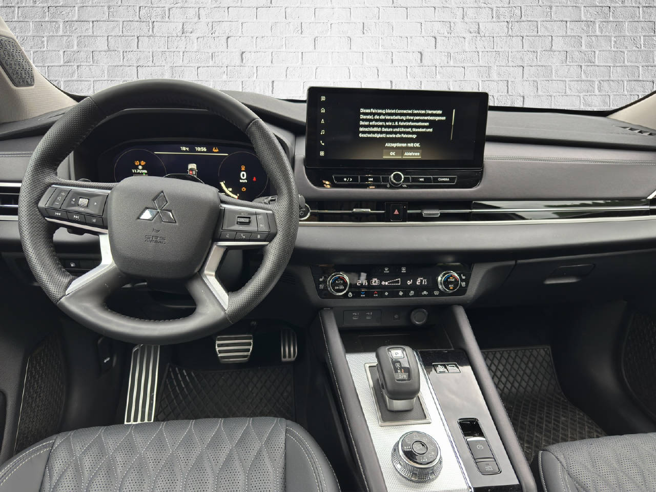 MITSUBISHI Outlander 2.4 PHEV Instyle 4x4-image-9