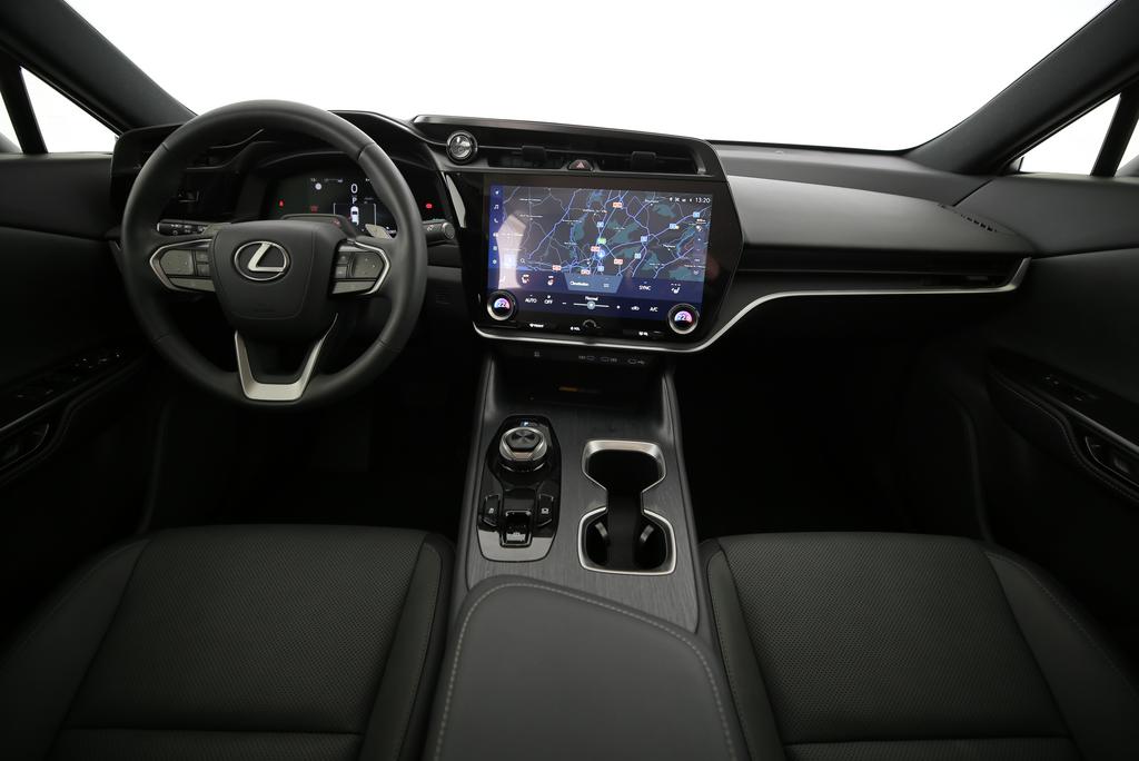 LEXUS RZ 450e Comfort-image-8
