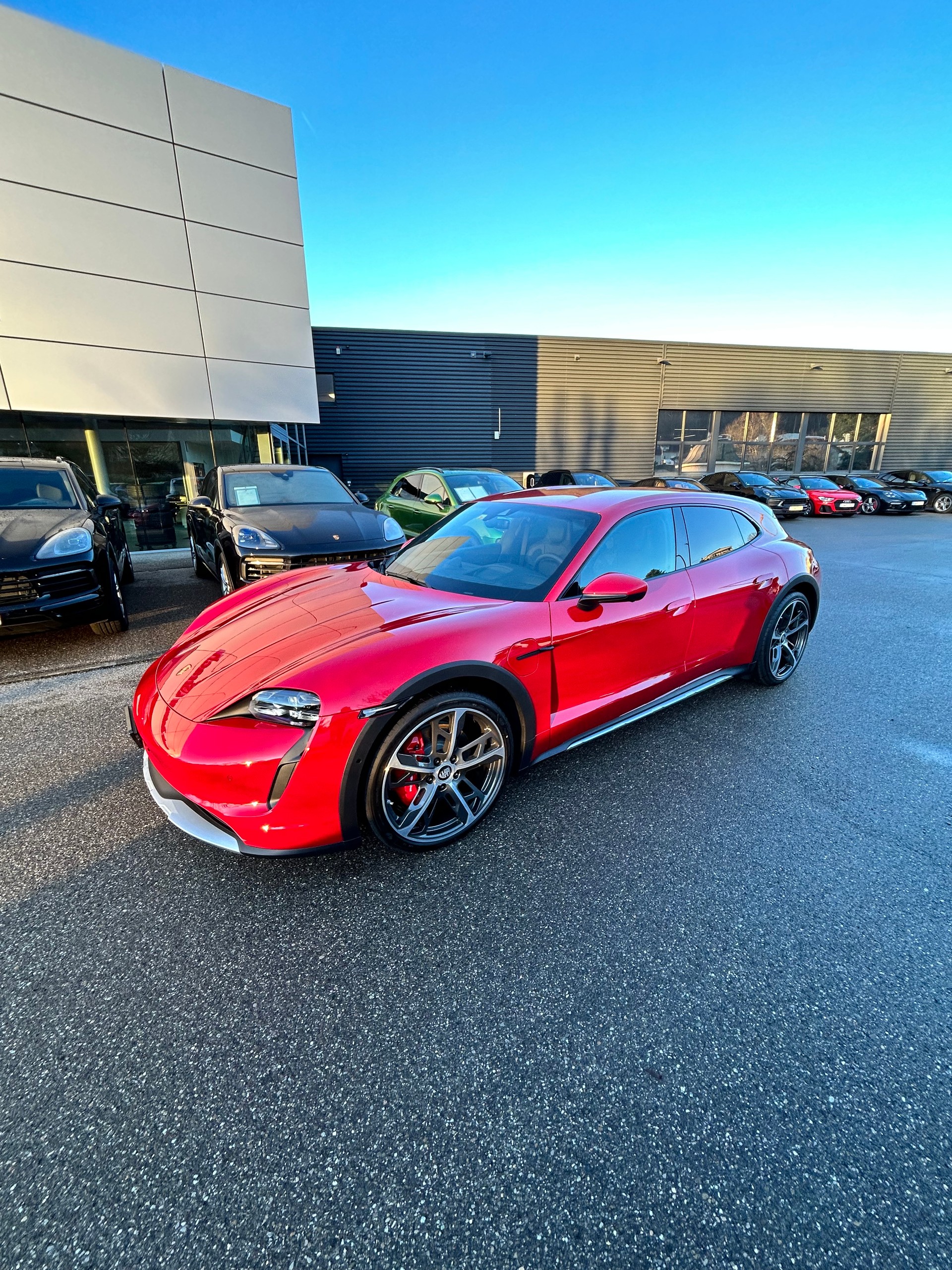 PORSCHE 4S Cross Turismo