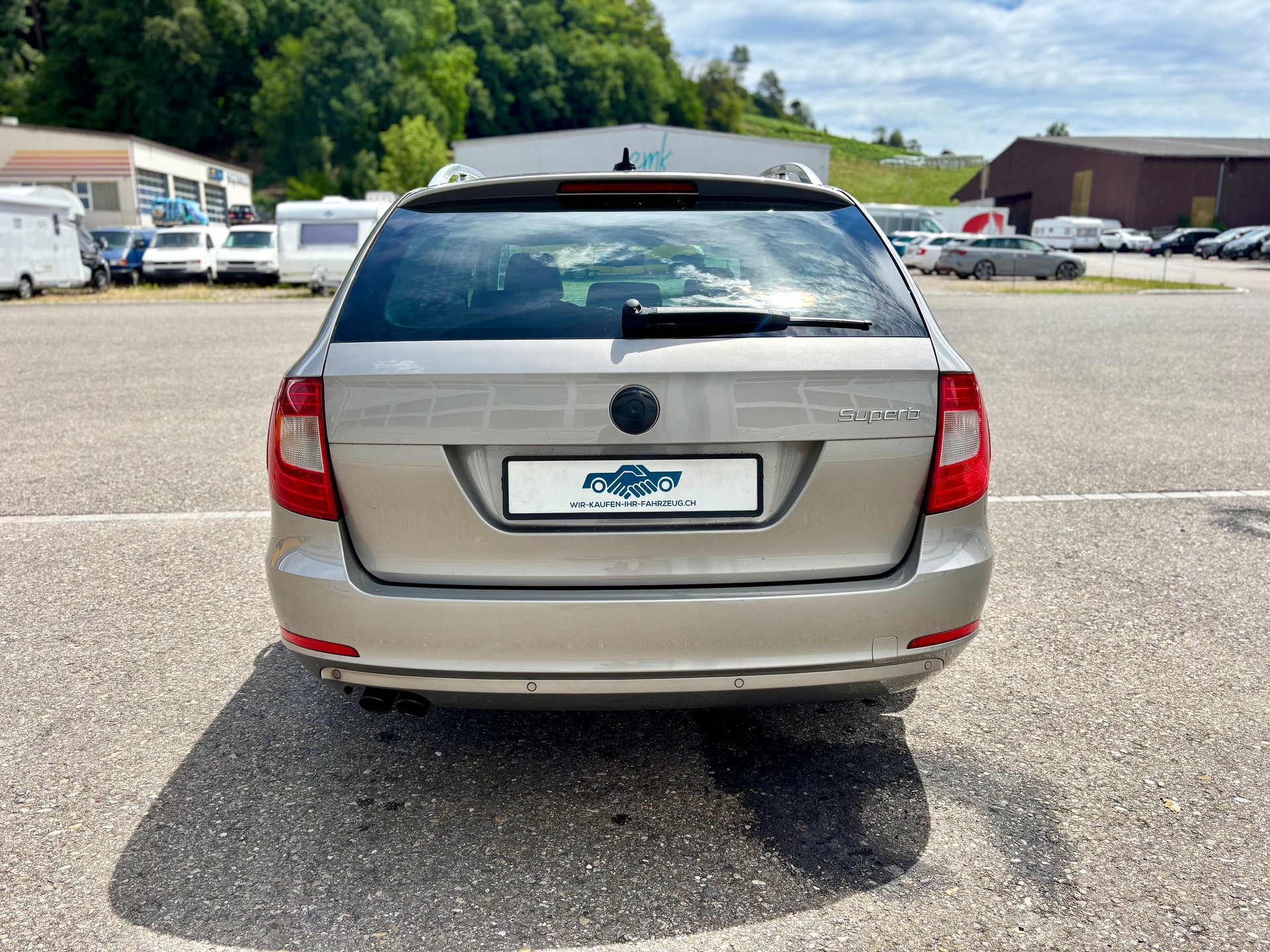 SKODA Superb Combi 2.0 TDi Laurin & Klement 4x4 DSG-image-4