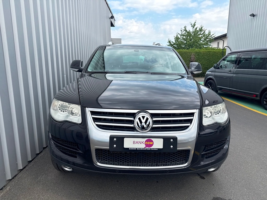 VW Touareg 2.5 TDI-showroom-element-1