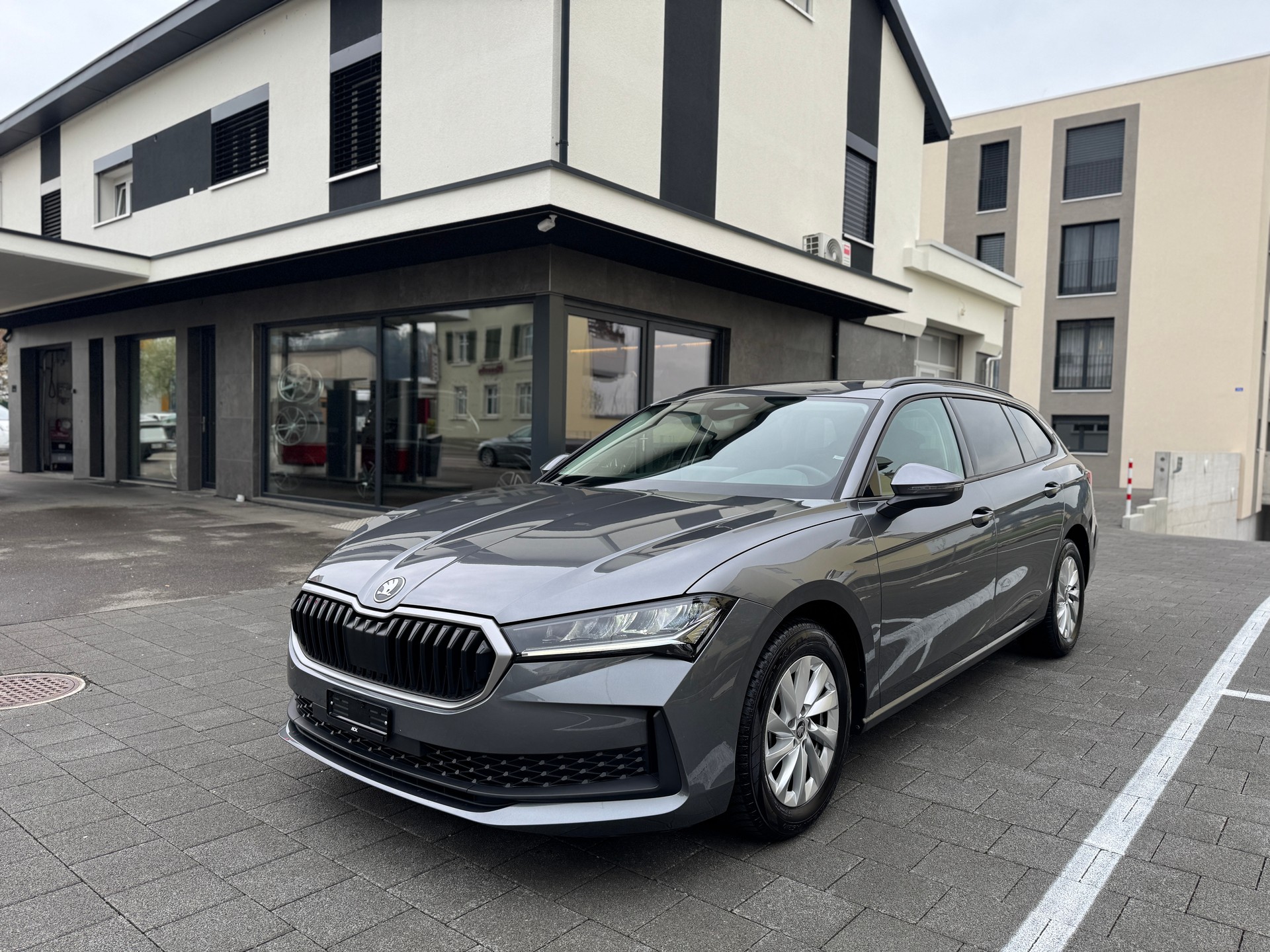 SKODA Superb Combi 1.5 TSI PHEV Selection DSG